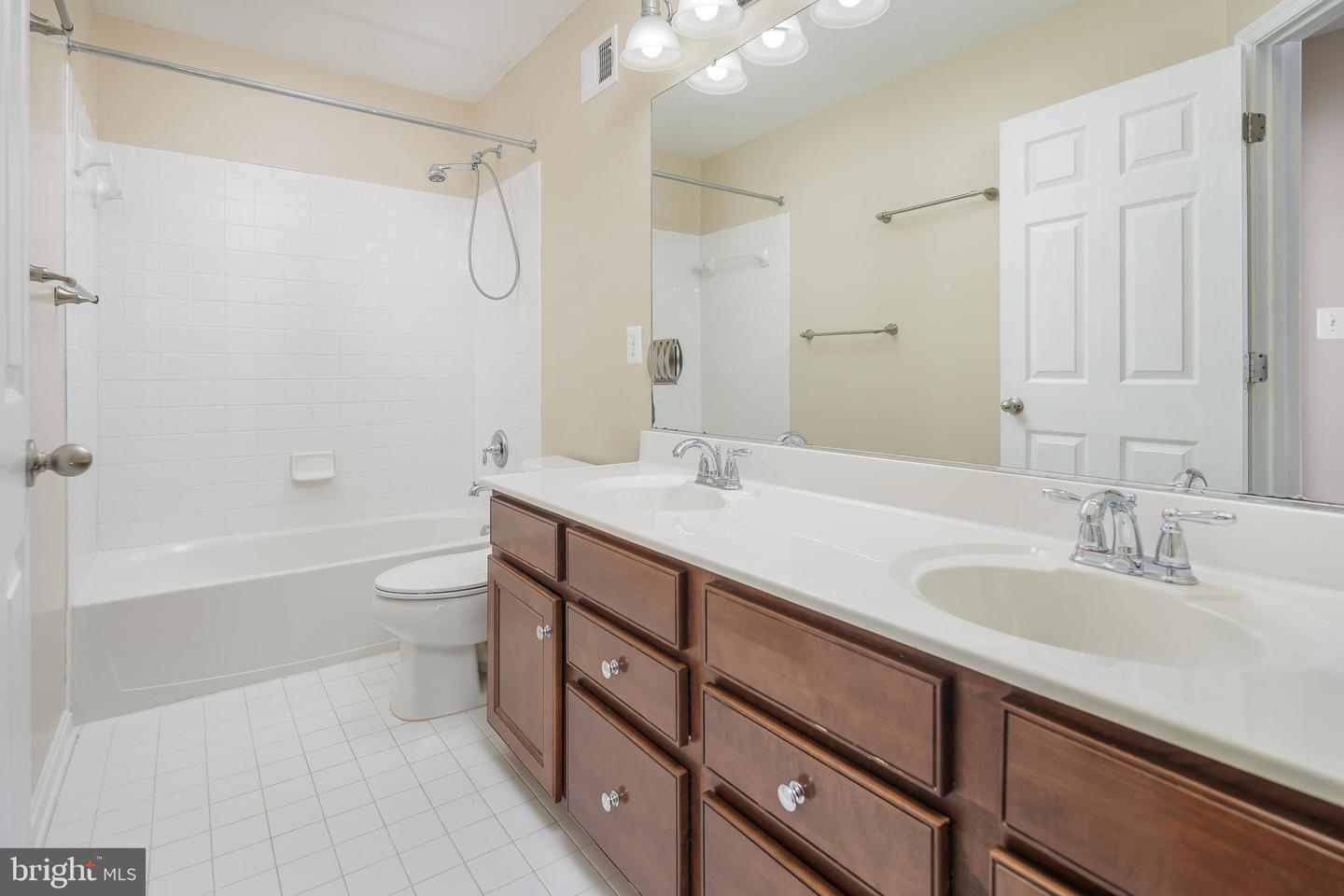 15200 SPOTTED TURTLE CT, WOODBRIDGE, Virginia 22193, 4 Bedrooms Bedrooms, ,3 BathroomsBathrooms,Residential,For sale,15200 SPOTTED TURTLE CT,VAPW2089642 MLS # VAPW2089642