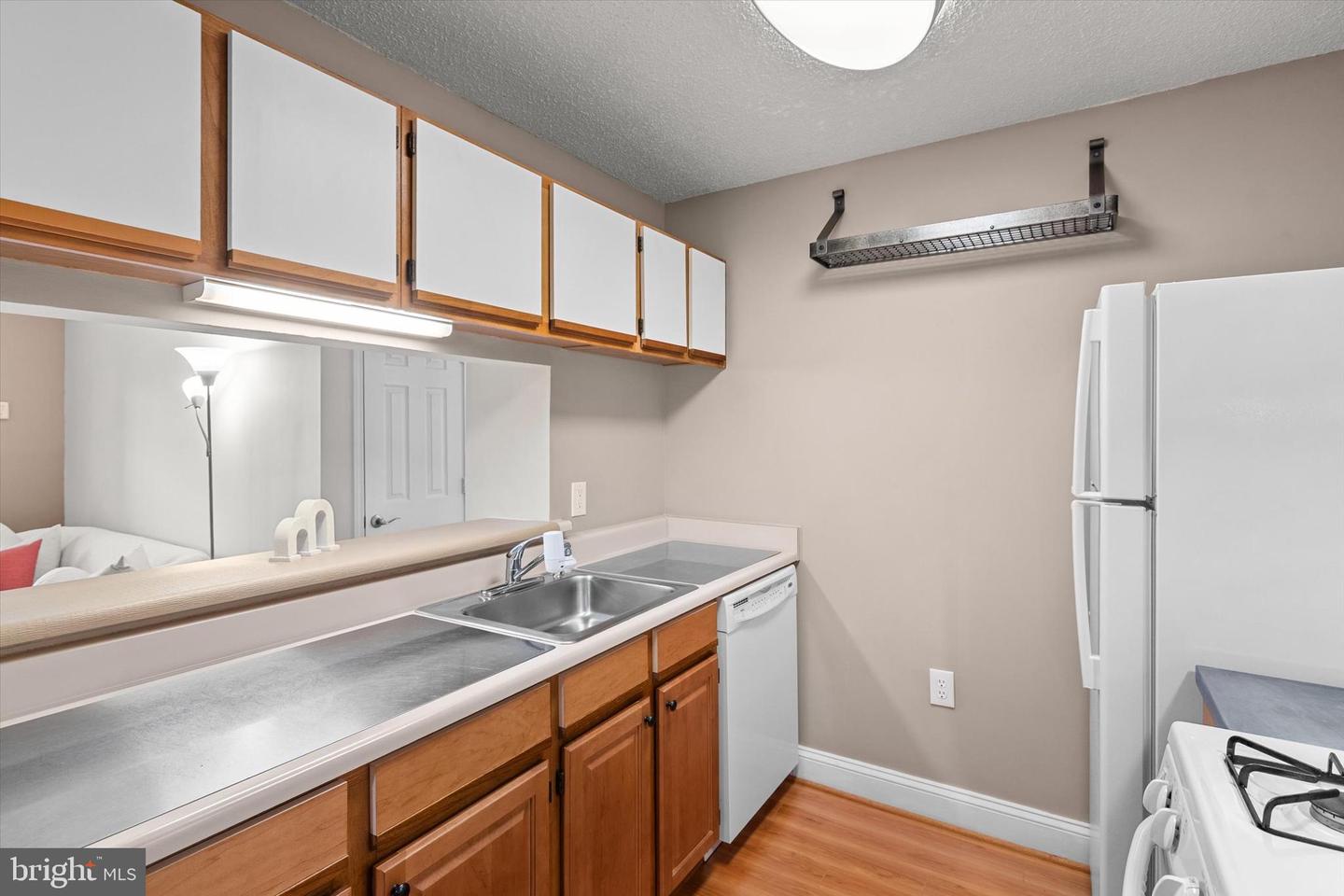 20960 TIMBER RIDGE TER #301, ASHBURN, Virginia 20147, 1 Bedroom Bedrooms, ,1 BathroomBathrooms,Residential,For sale,20960 TIMBER RIDGE TER #301,VALO2091316 MLS # VALO2091316
