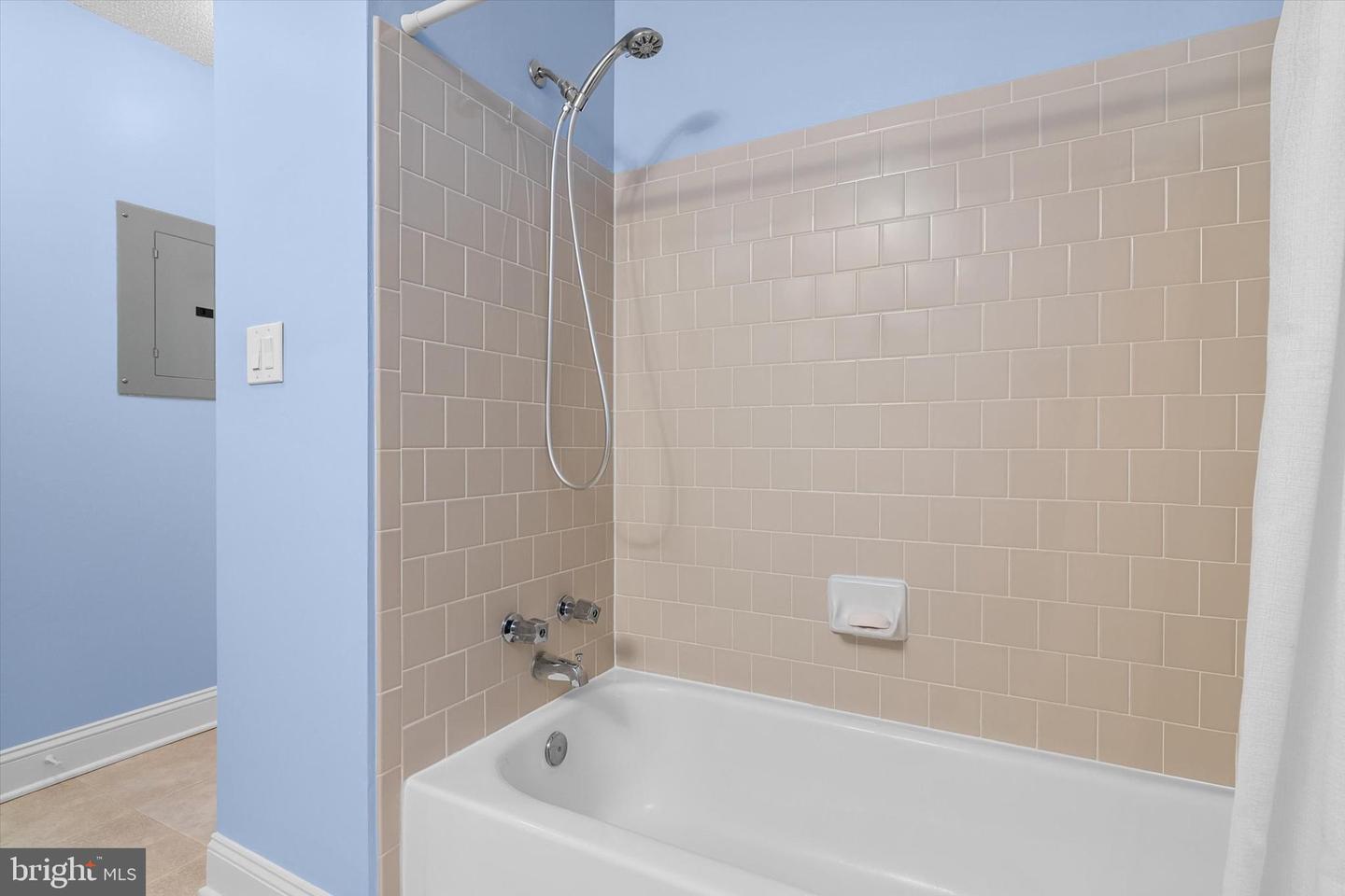 20960 TIMBER RIDGE TER #301, ASHBURN, Virginia 20147, 1 Bedroom Bedrooms, ,1 BathroomBathrooms,Residential,For sale,20960 TIMBER RIDGE TER #301,VALO2091316 MLS # VALO2091316