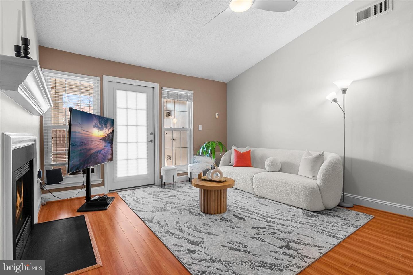 20960 TIMBER RIDGE TER #301, ASHBURN, Virginia 20147, 1 Bedroom Bedrooms, ,1 BathroomBathrooms,Residential,For sale,20960 TIMBER RIDGE TER #301,VALO2091316 MLS # VALO2091316