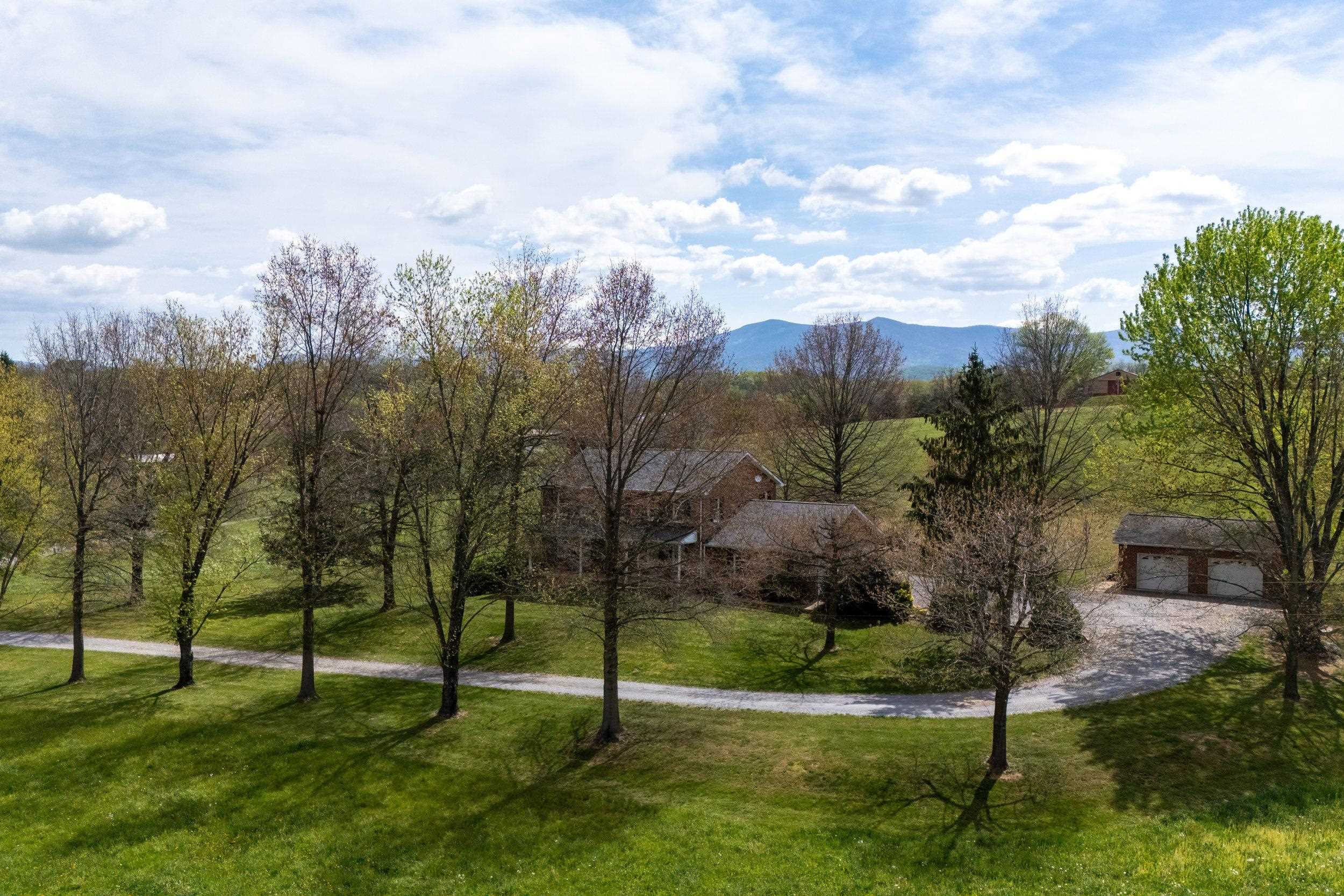 1699 MILL CREEK CROSSROADS, LURAY, Virginia 22835, 3 Bedrooms Bedrooms, ,2 BathroomsBathrooms,Residential,1699 MILL CREEK CROSSROADS,663968 MLS # 663968