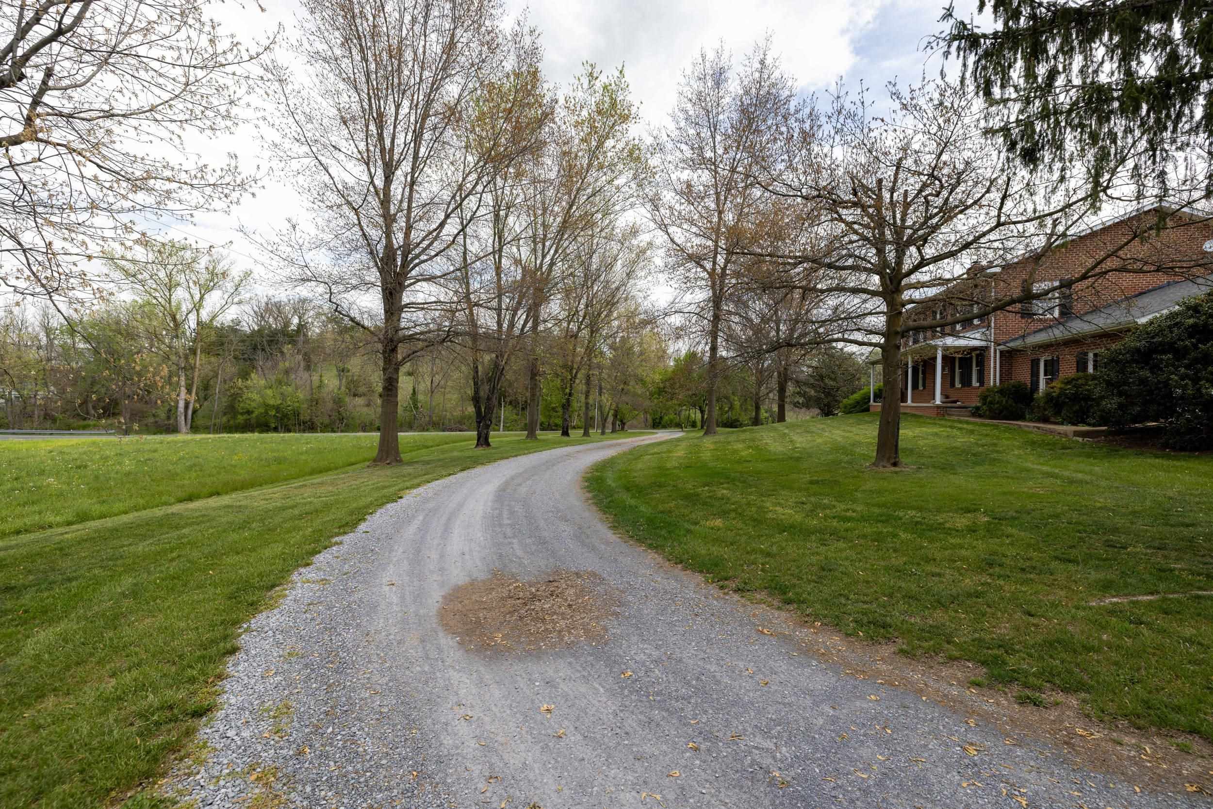 1699 MILL CREEK CROSSROADS, LURAY, Virginia 22835, 3 Bedrooms Bedrooms, ,2 BathroomsBathrooms,Residential,1699 MILL CREEK CROSSROADS,663968 MLS # 663968