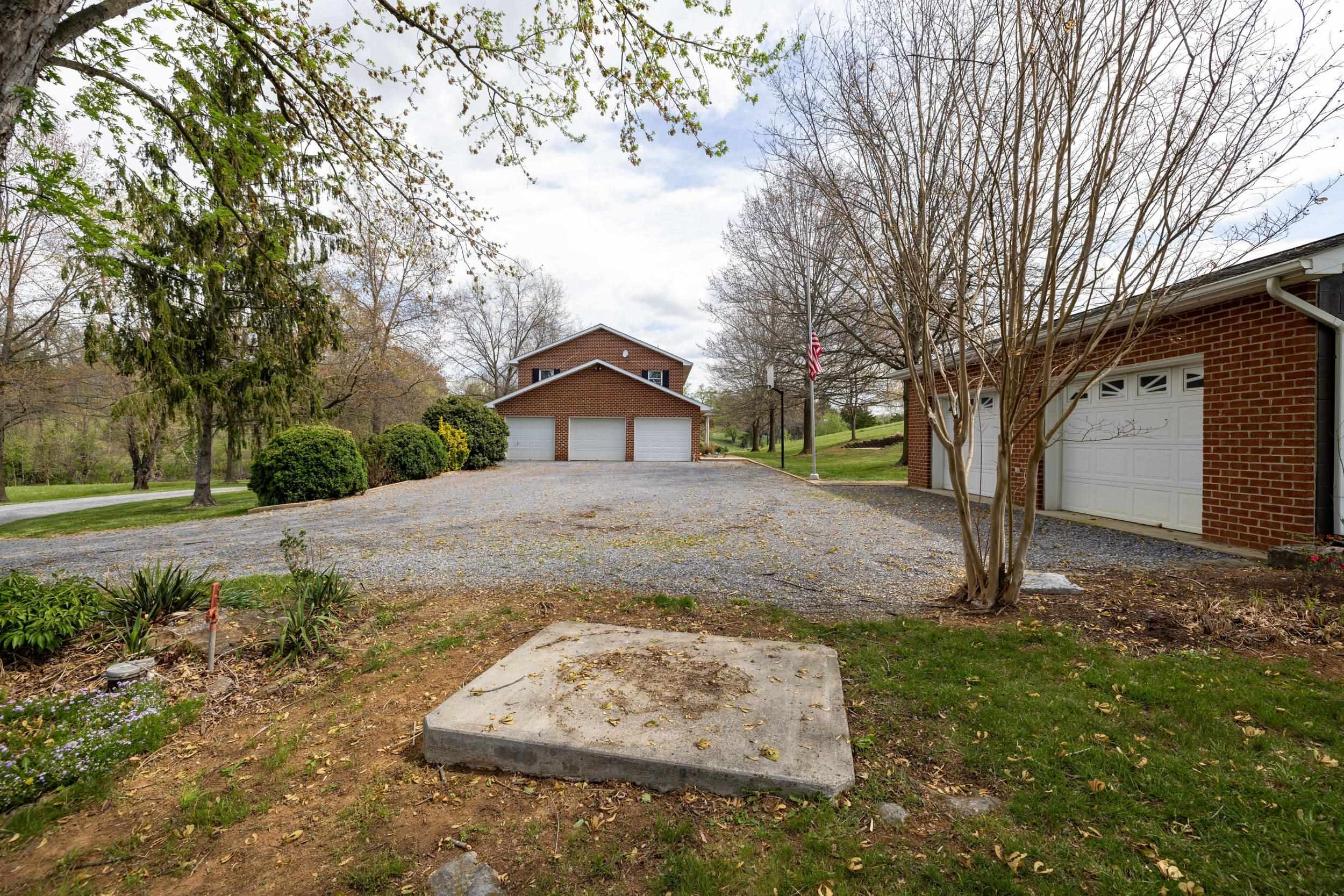 1699 MILL CREEK CROSSROADS, LURAY, Virginia 22835, 3 Bedrooms Bedrooms, ,2 BathroomsBathrooms,Residential,1699 MILL CREEK CROSSROADS,663968 MLS # 663968