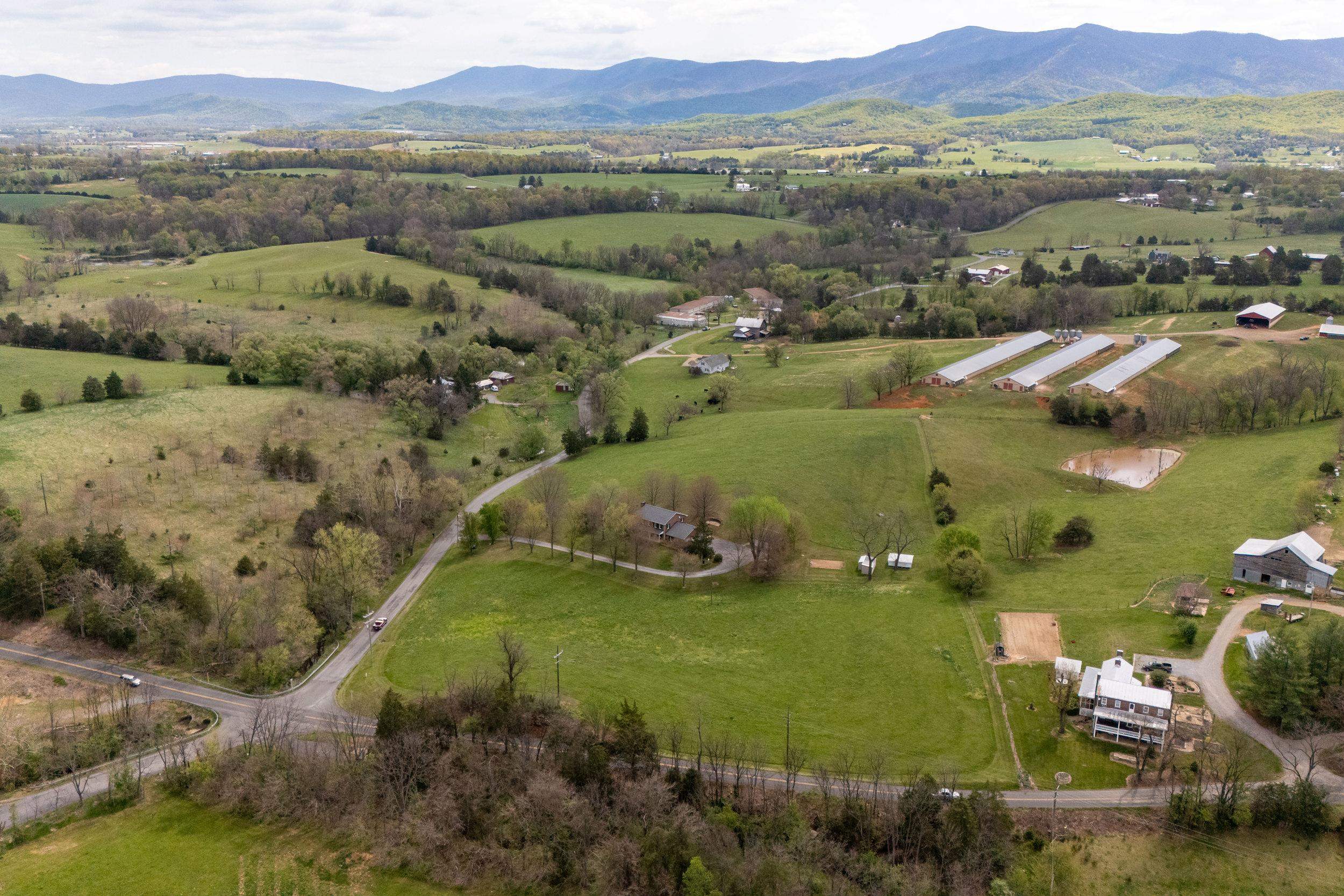 1699 MILL CREEK CROSSROADS, LURAY, Virginia 22835, 3 Bedrooms Bedrooms, ,2 BathroomsBathrooms,Residential,1699 MILL CREEK CROSSROADS,663968 MLS # 663968