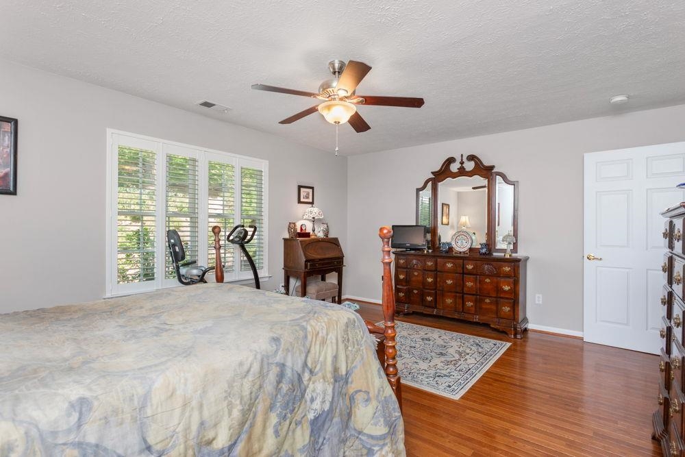 521 HICKORY GROVE CIR, HARRISONBURG, Virginia 22801, 2 Bedrooms Bedrooms, ,2 BathroomsBathrooms,Residential,521 HICKORY GROVE CIR,663971 MLS # 663971