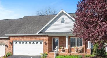 521 HICKORY GROVE CIR, HARRISONBURG, Virginia 22801, 2 Bedrooms Bedrooms, ,2 BathroomsBathrooms,Residential,521 HICKORY GROVE CIR,663971 MLS # 663971
