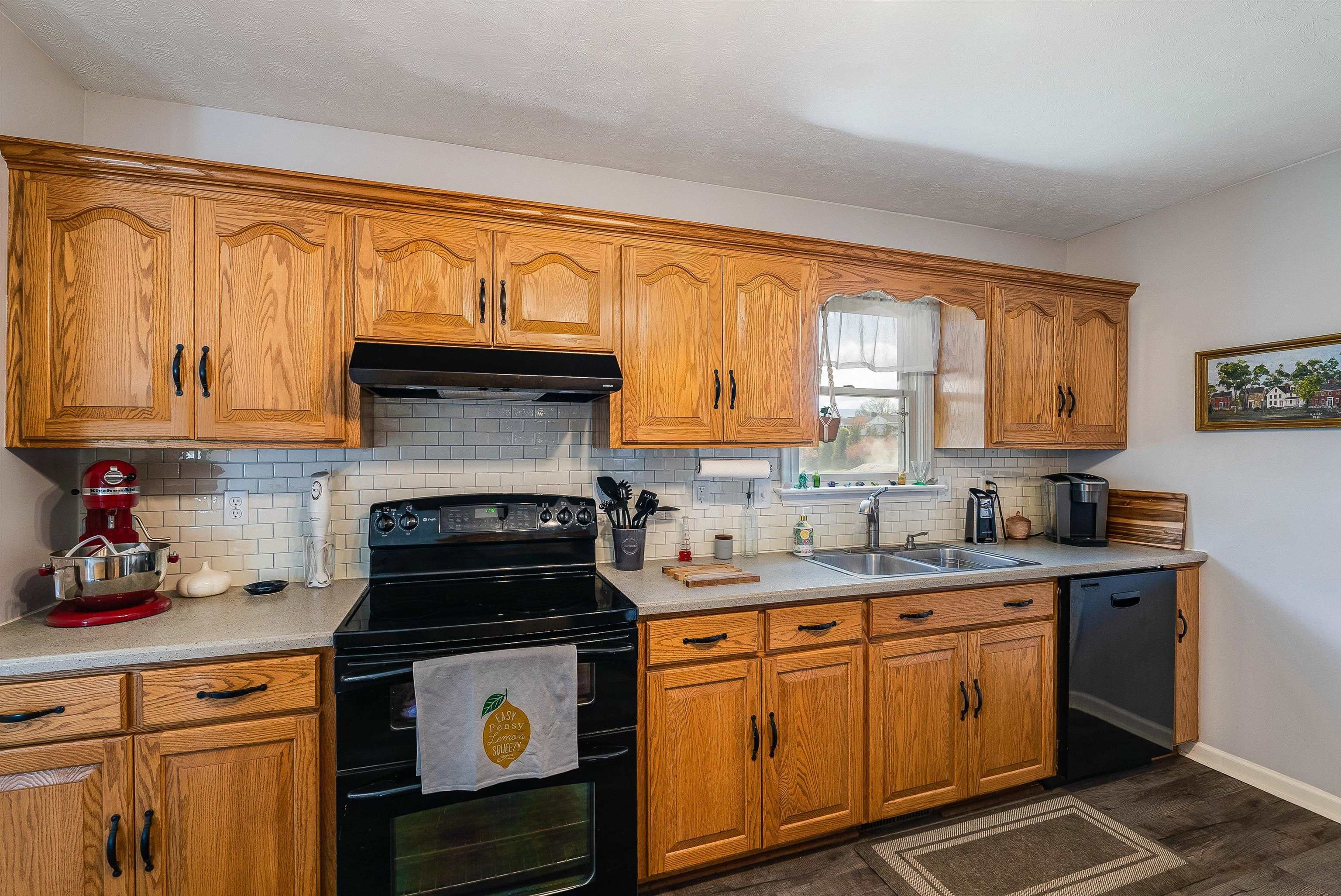 239 WINDSONG HILLS DR, ELKTON, Virginia 22827, 4 Bedrooms Bedrooms, ,3 BathroomsBathrooms,Residential,239 WINDSONG HILLS DR,663975 MLS # 663975