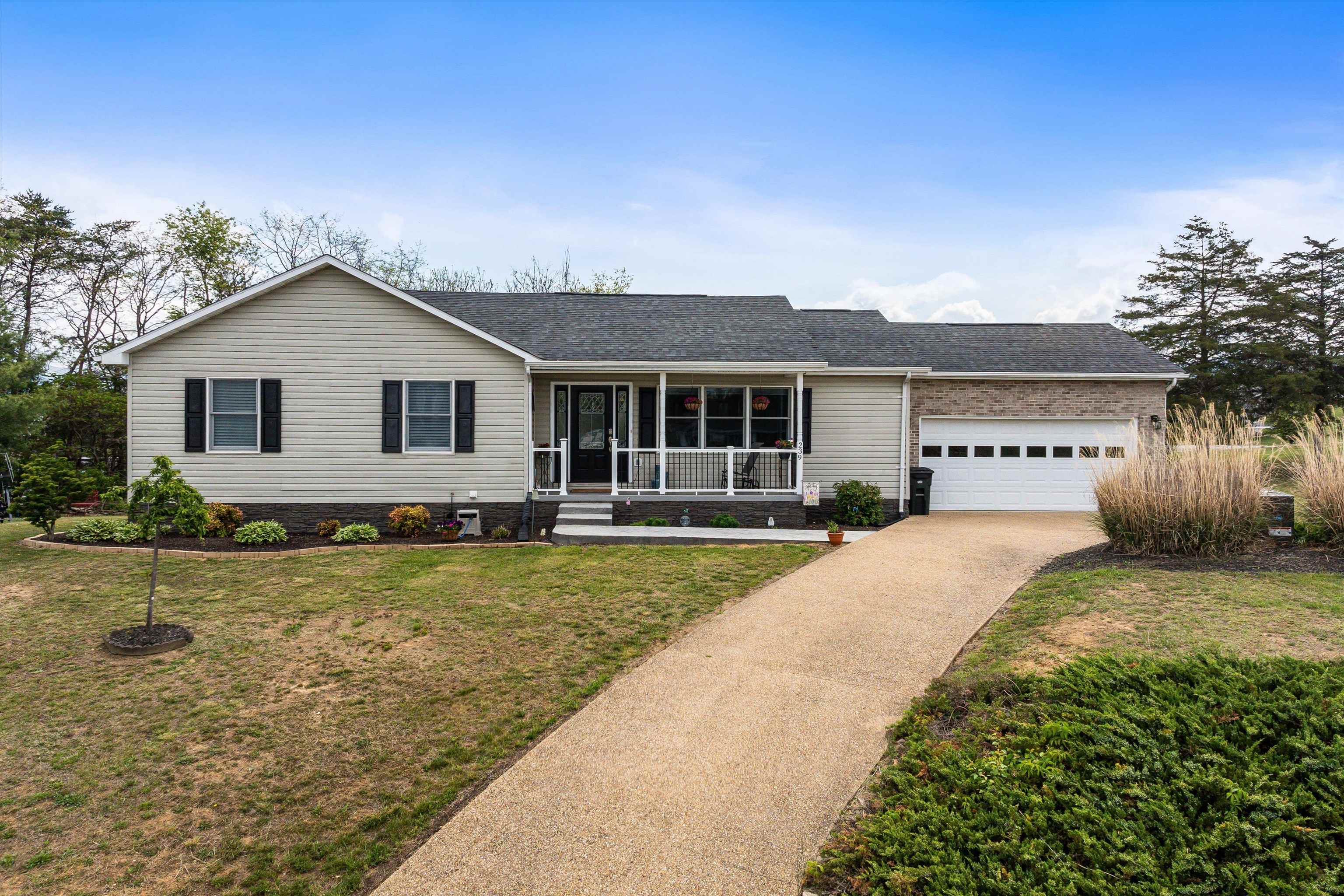239 WINDSONG HILLS DR, ELKTON, Virginia 22827, 4 Bedrooms Bedrooms, ,3 BathroomsBathrooms,Residential,239 WINDSONG HILLS DR,663975 MLS # 663975