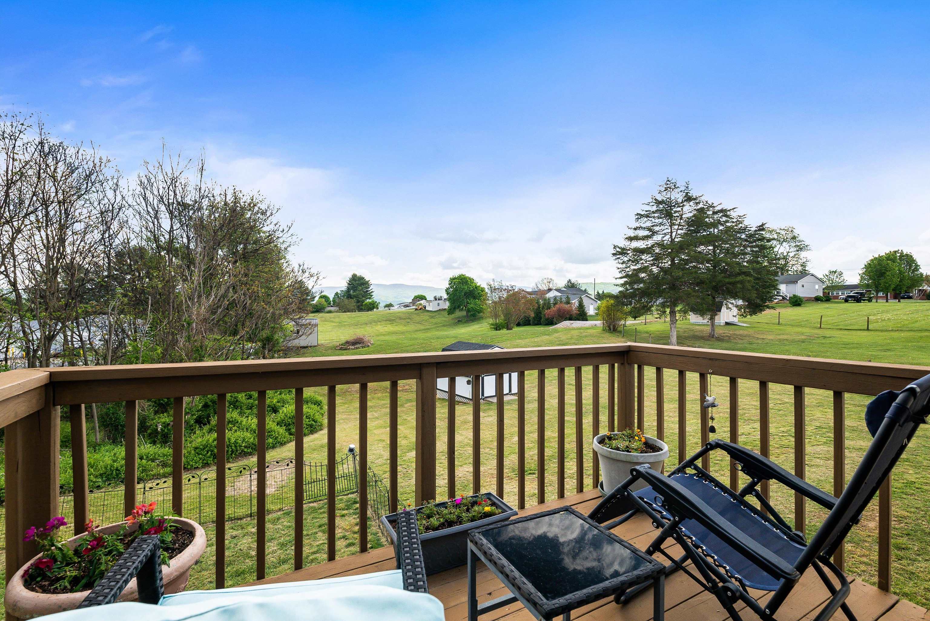 239 WINDSONG HILLS DR, ELKTON, Virginia 22827, 4 Bedrooms Bedrooms, ,3 BathroomsBathrooms,Residential,239 WINDSONG HILLS DR,663975 MLS # 663975
