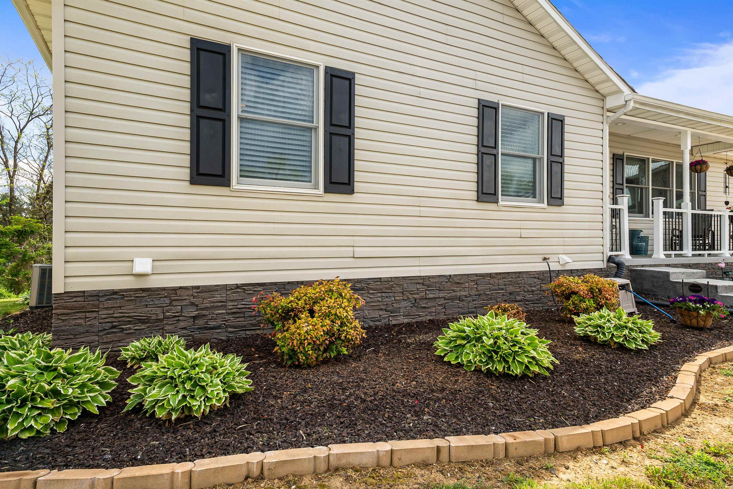 239 WINDSONG HILLS DR, ELKTON, Virginia 22827, 4 Bedrooms Bedrooms, ,3 BathroomsBathrooms,Residential,239 WINDSONG HILLS DR,663975 MLS # 663975