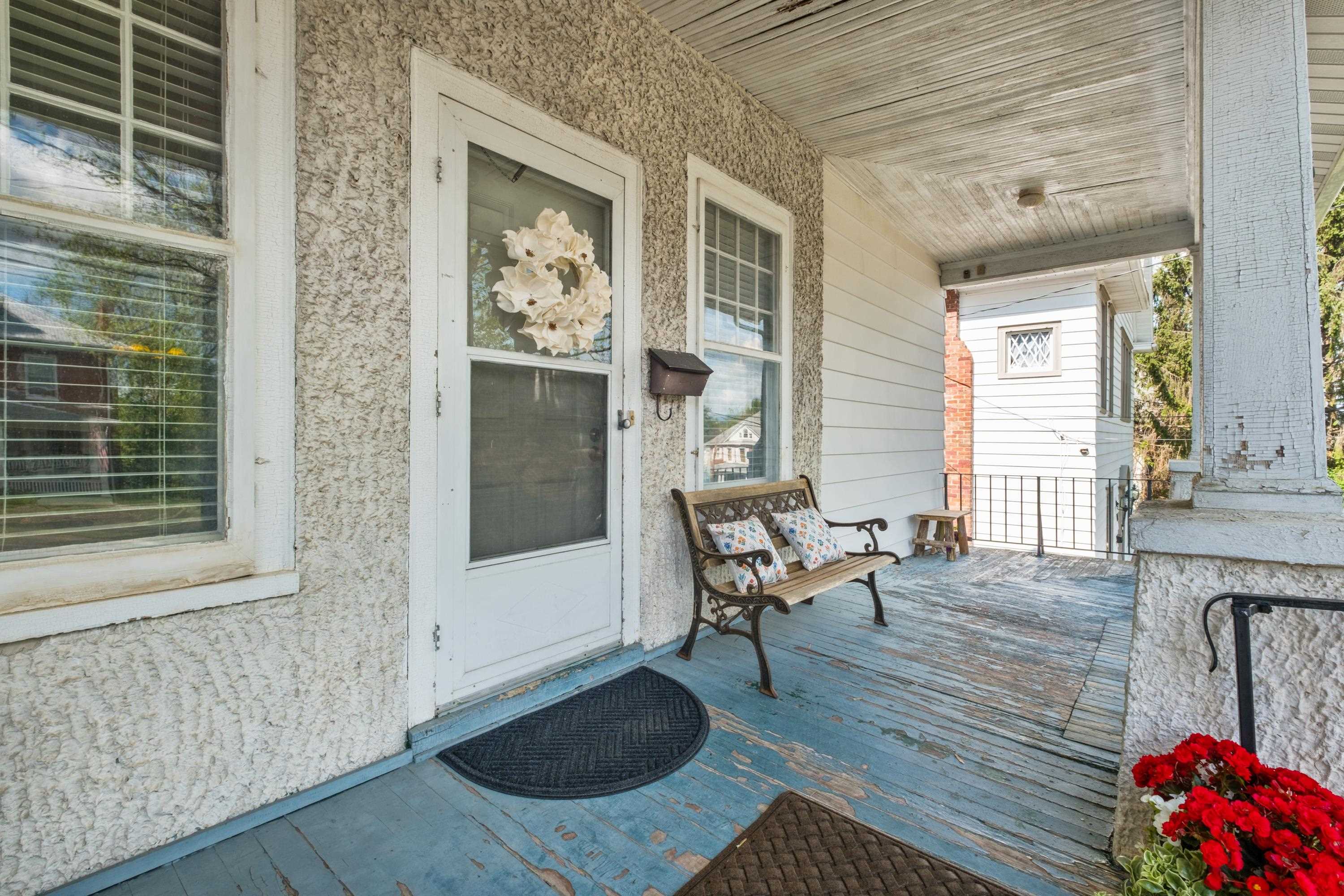 331 FRANKLIN ST, HARRISONBURG, Virginia 22801, 3 Bedrooms Bedrooms, ,2 BathroomsBathrooms,Residential,331 FRANKLIN ST,663976 MLS # 663976