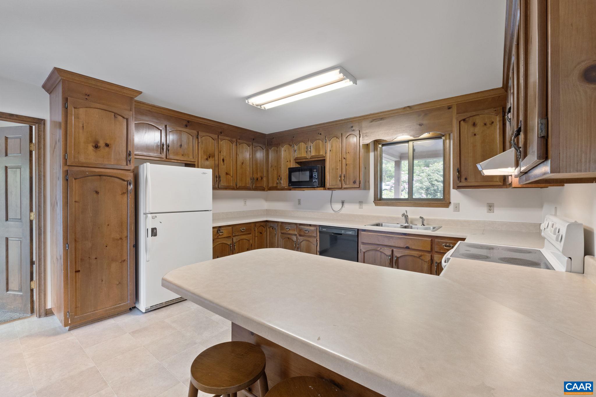 43 TANGLEWOOD RD, PALMYRA, Virginia 22963, 5 Bedrooms Bedrooms, ,3 BathroomsBathrooms,Residential,43 TANGLEWOOD RD,663978 MLS # 663978