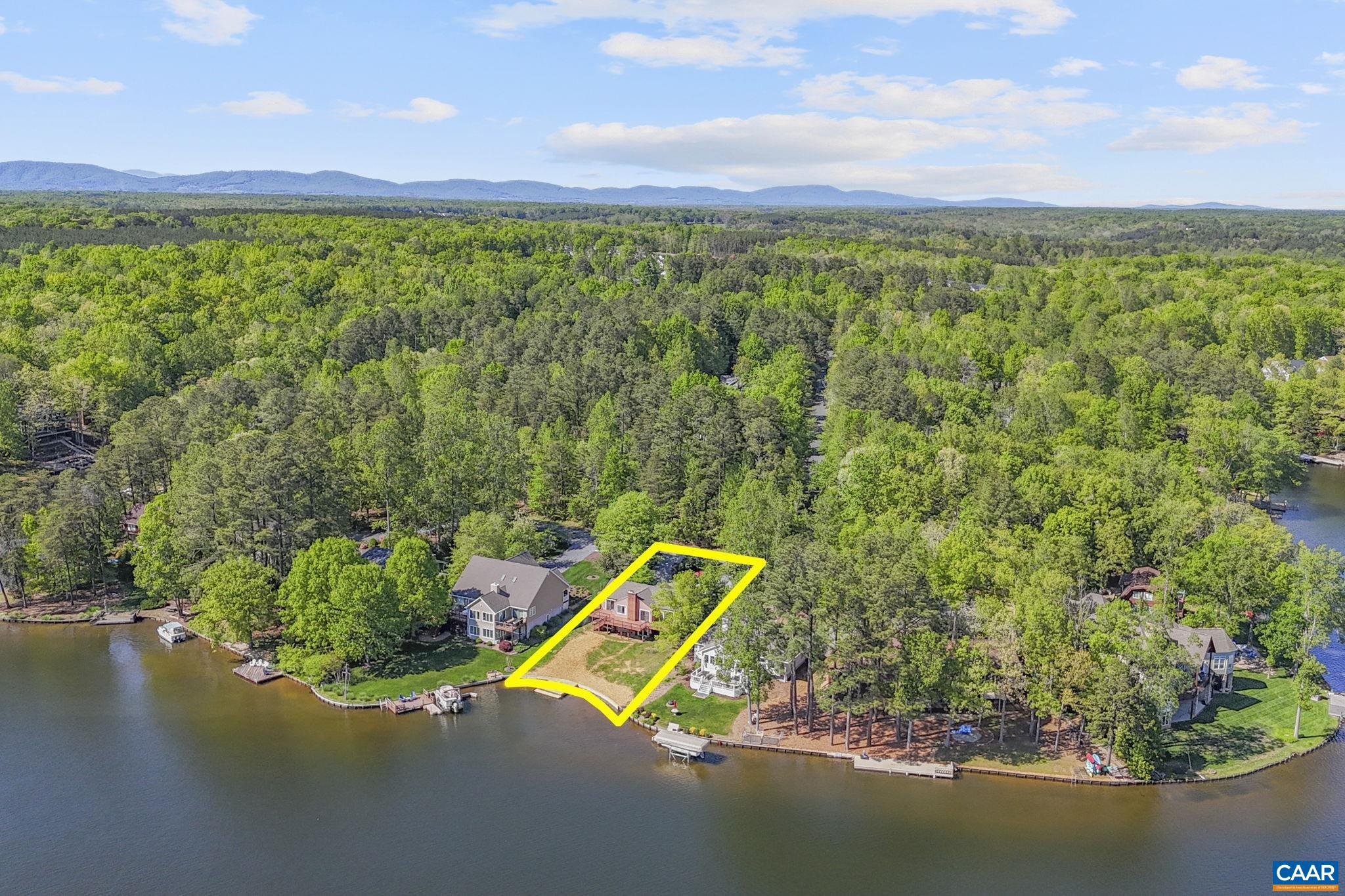 43 TANGLEWOOD RD, PALMYRA, Virginia 22963, 5 Bedrooms Bedrooms, ,3 BathroomsBathrooms,Residential,43 TANGLEWOOD RD,663978 MLS # 663978