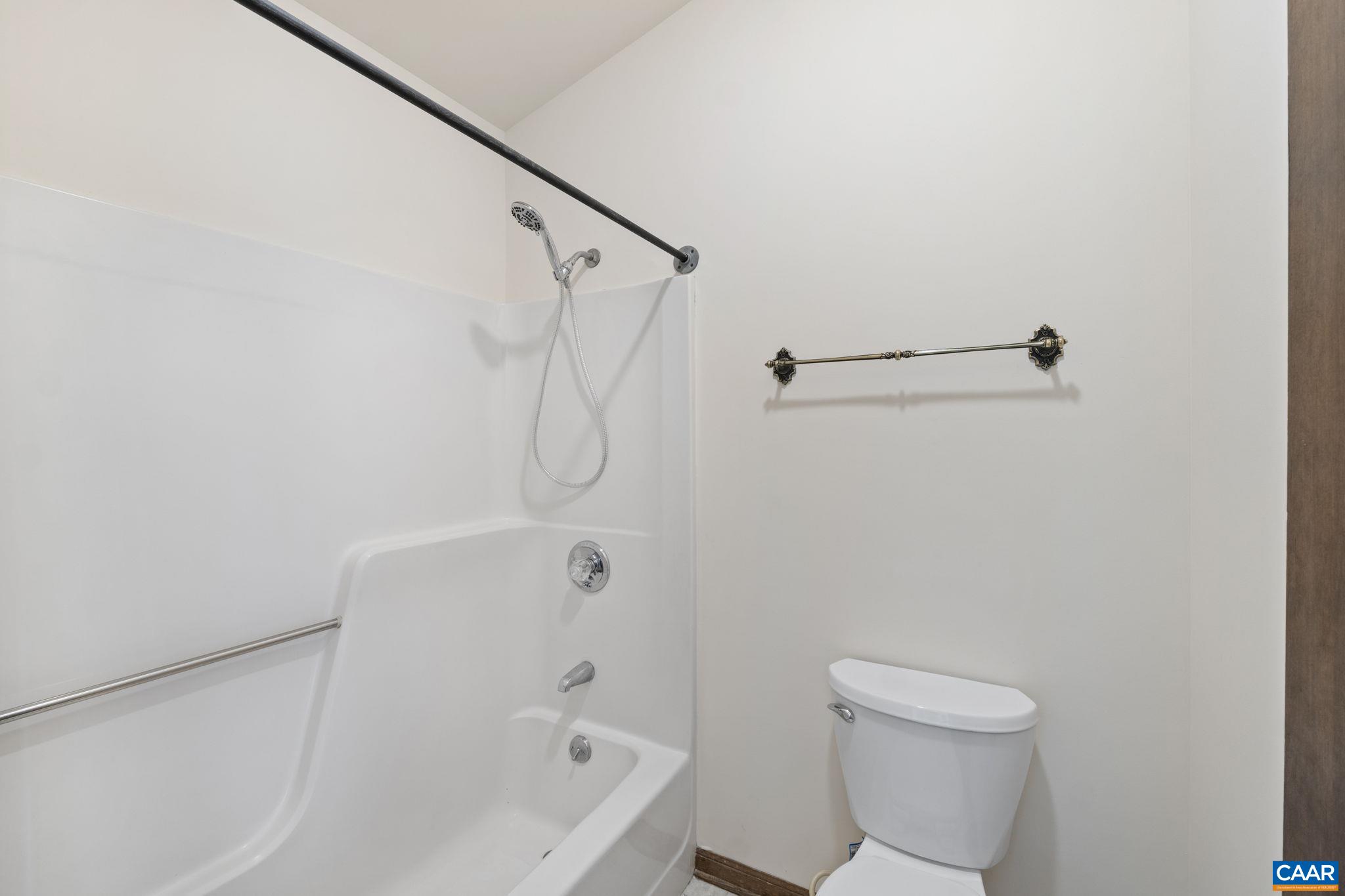 43 TANGLEWOOD RD, PALMYRA, Virginia 22963, 5 Bedrooms Bedrooms, ,3 BathroomsBathrooms,Residential,43 TANGLEWOOD RD,663978 MLS # 663978