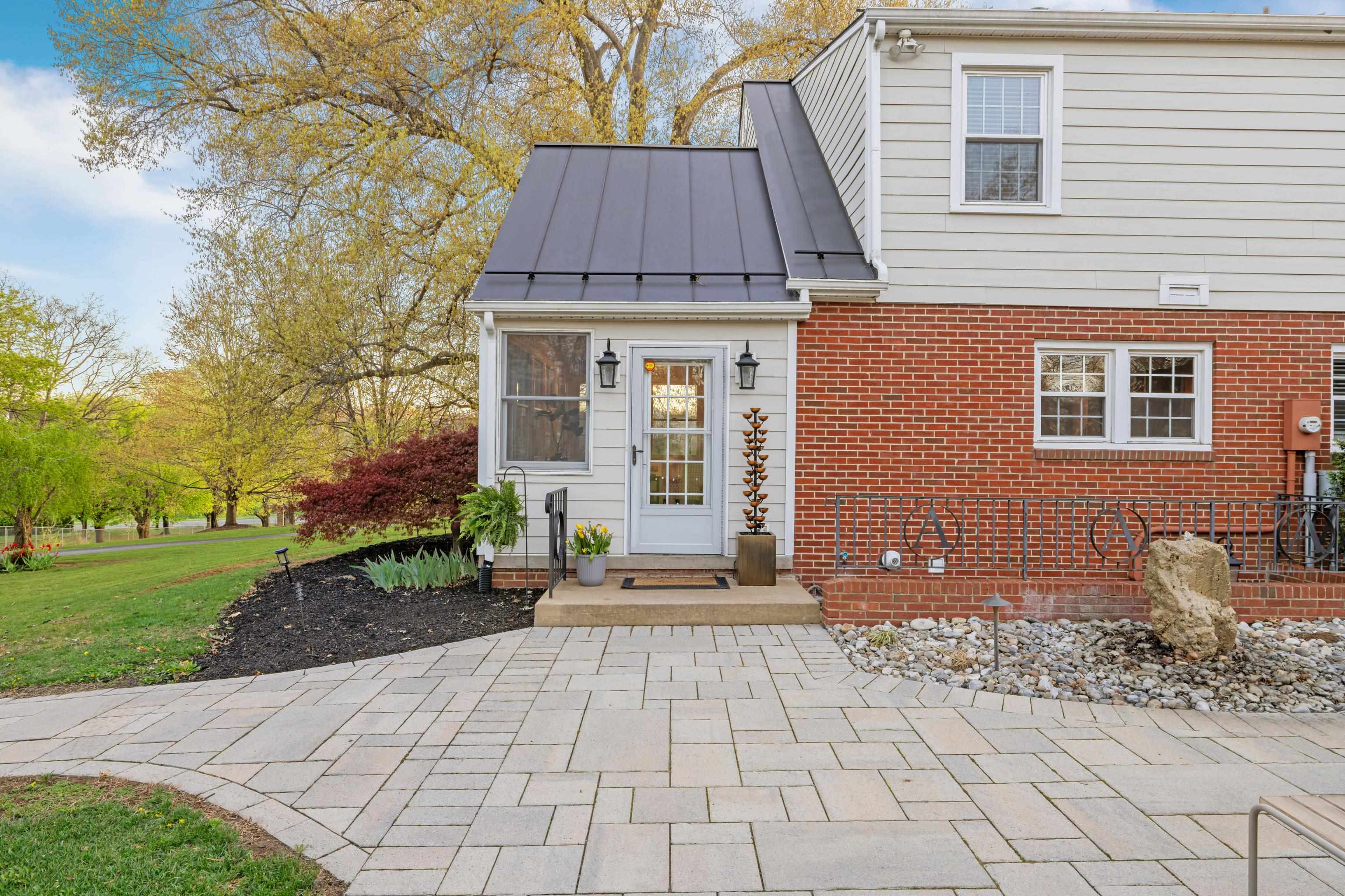4111 SPOTSWOOD TRL, PENN LAIRD, Virginia 22846, 5 Bedrooms Bedrooms, ,3 BathroomsBathrooms,Residential,4111 SPOTSWOOD TRL,663981 MLS # 663981