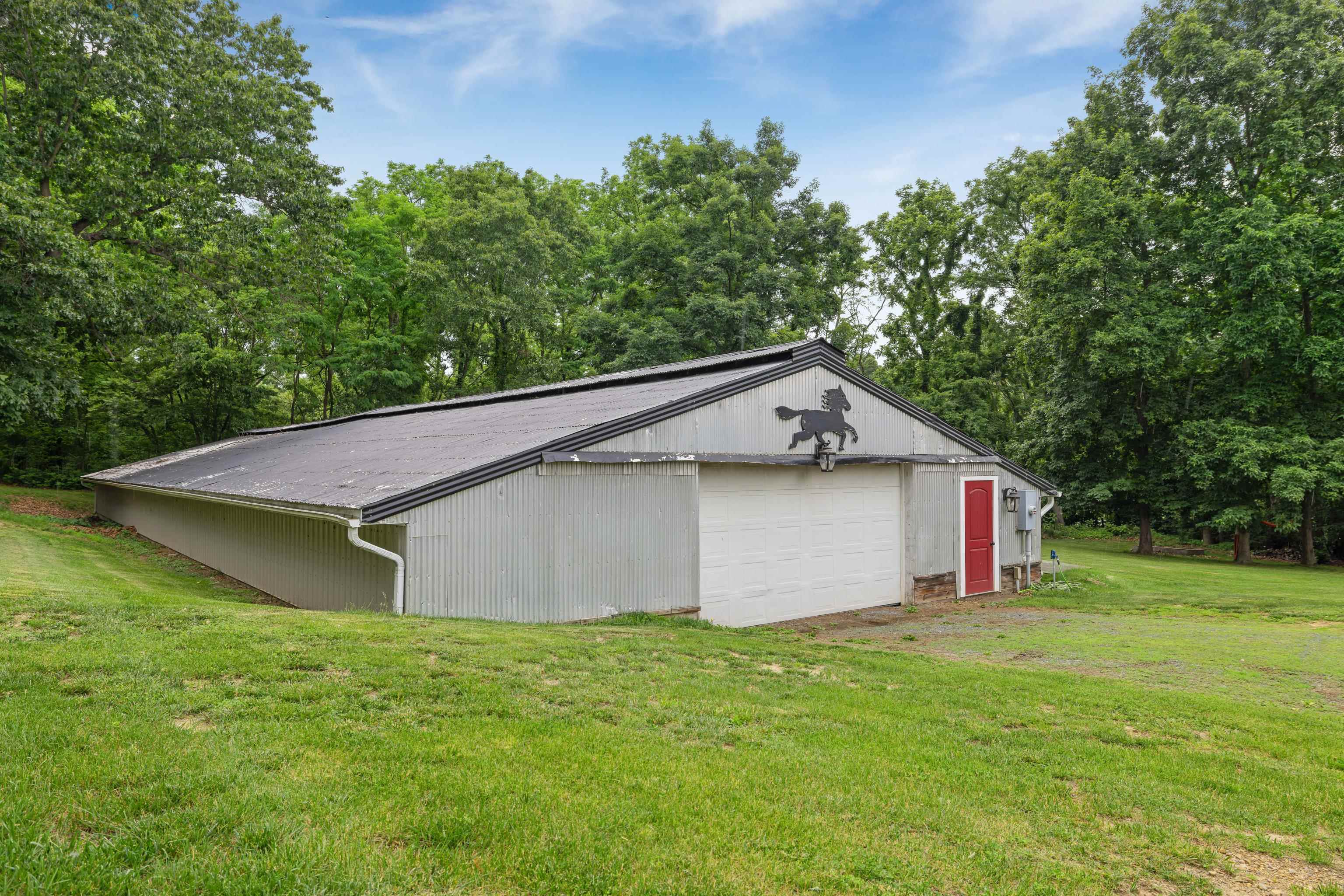 4111 SPOTSWOOD TRL, PENN LAIRD, Virginia 22846, 5 Bedrooms Bedrooms, ,3 BathroomsBathrooms,Residential,4111 SPOTSWOOD TRL,663981 MLS # 663981