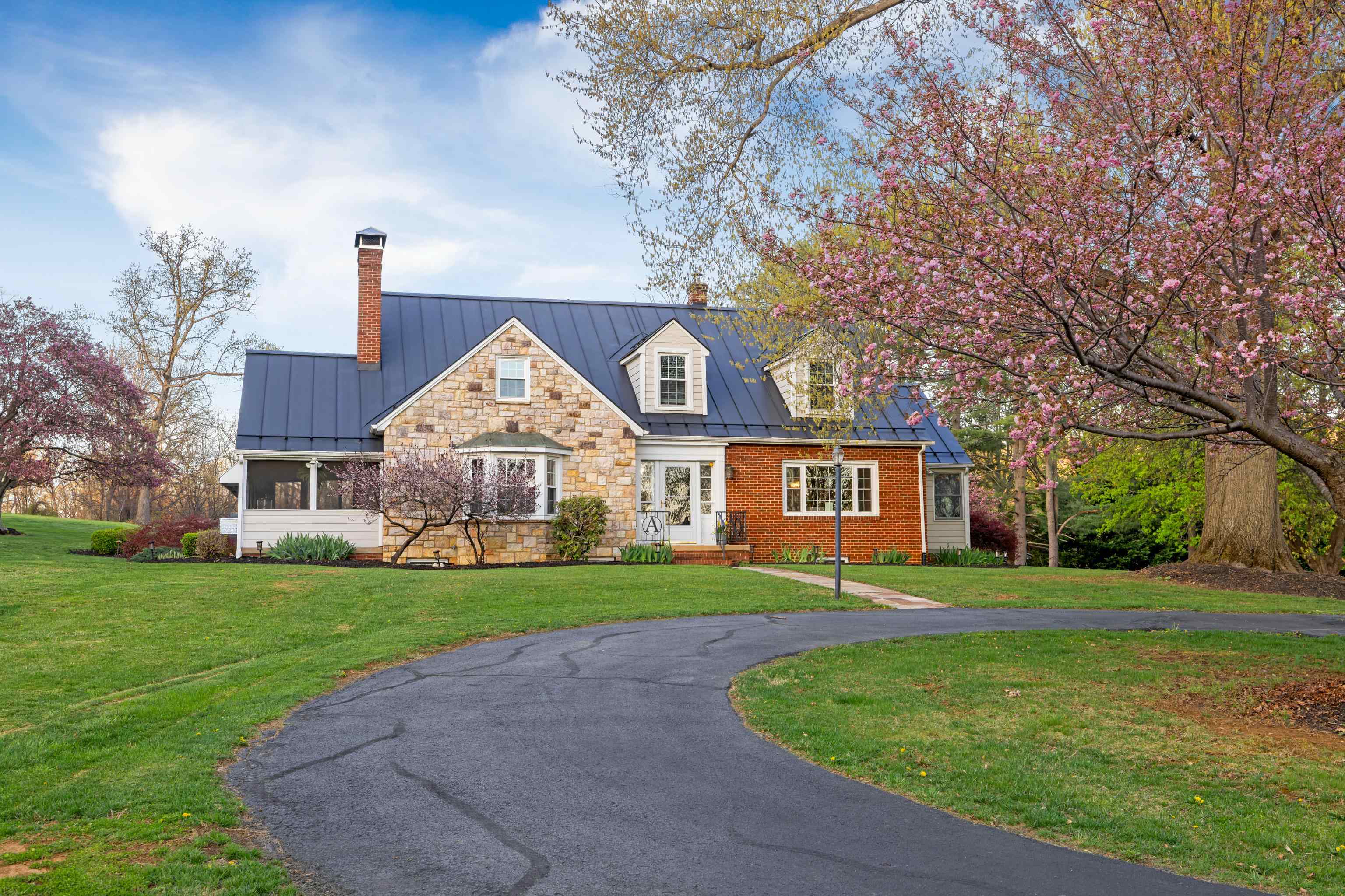 4111 SPOTSWOOD TRL, PENN LAIRD, Virginia 22846, 5 Bedrooms Bedrooms, ,3 BathroomsBathrooms,Residential,4111 SPOTSWOOD TRL,663981 MLS # 663981