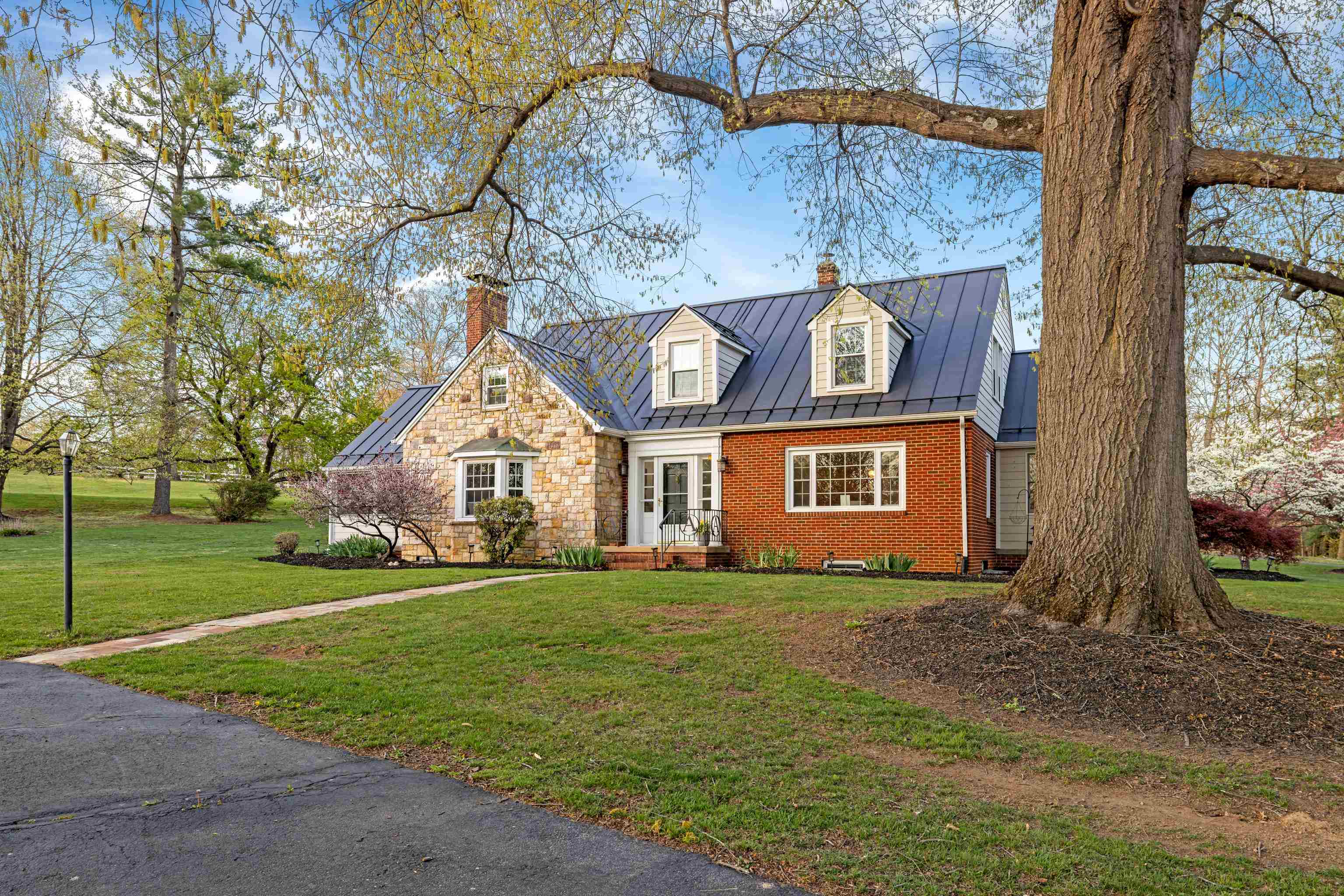 4111 SPOTSWOOD TRL, PENN LAIRD, Virginia 22846, 5 Bedrooms Bedrooms, ,3 BathroomsBathrooms,Residential,4111 SPOTSWOOD TRL,663981 MLS # 663981