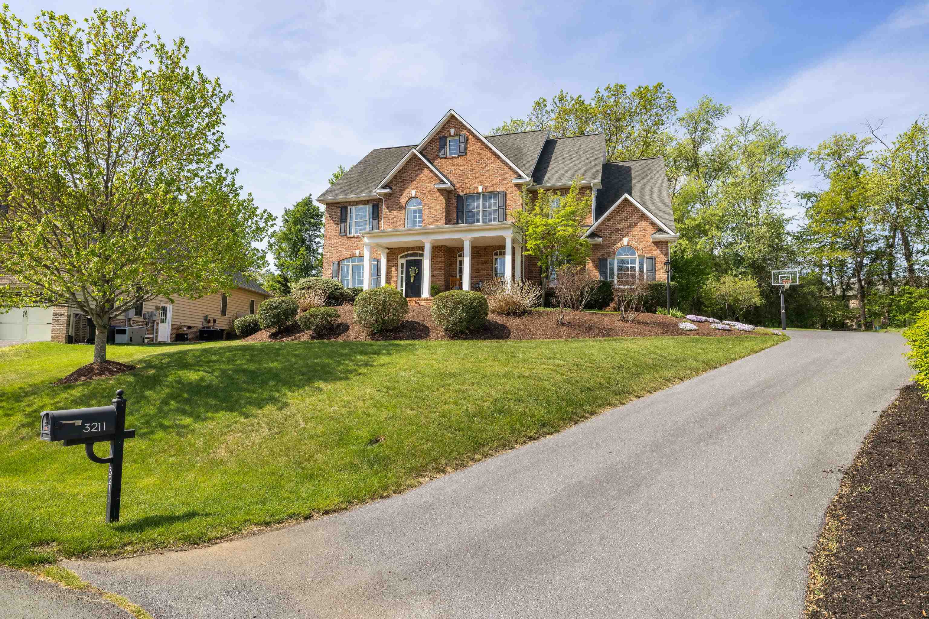 3211 DANBURY CT, ROCKINGHAM, Virginia 22801, 5 Bedrooms Bedrooms, ,4 BathroomsBathrooms,Residential,3211 DANBURY CT,663985 MLS # 663985