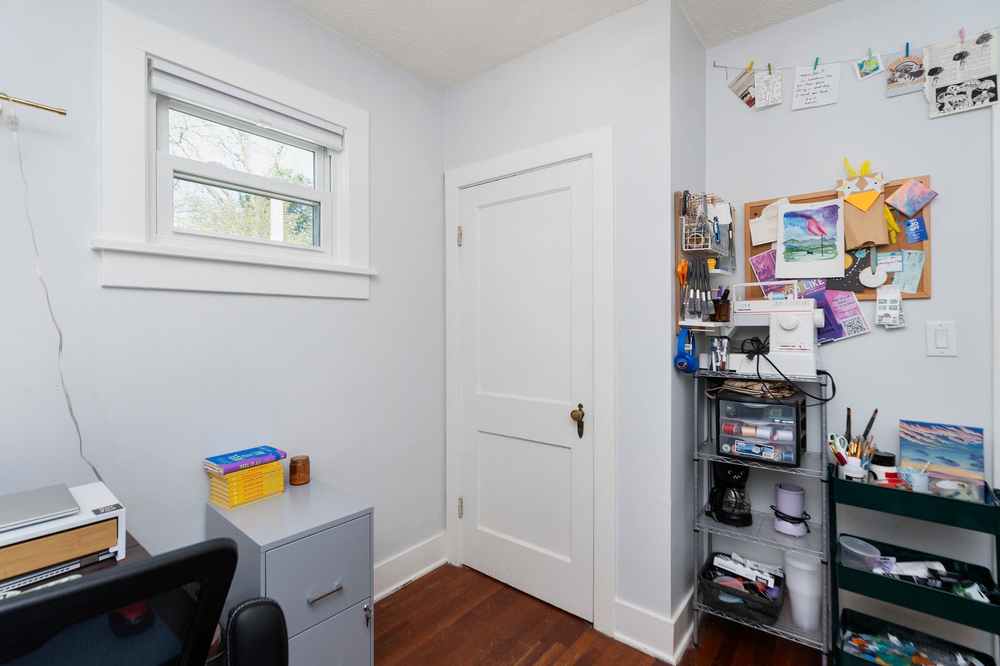 713 NORFOLK AVE, STAUNTON, Virginia 24401, 3 Bedrooms Bedrooms, ,1 BathroomBathrooms,Residential,713 NORFOLK AVE,663988 MLS # 663988