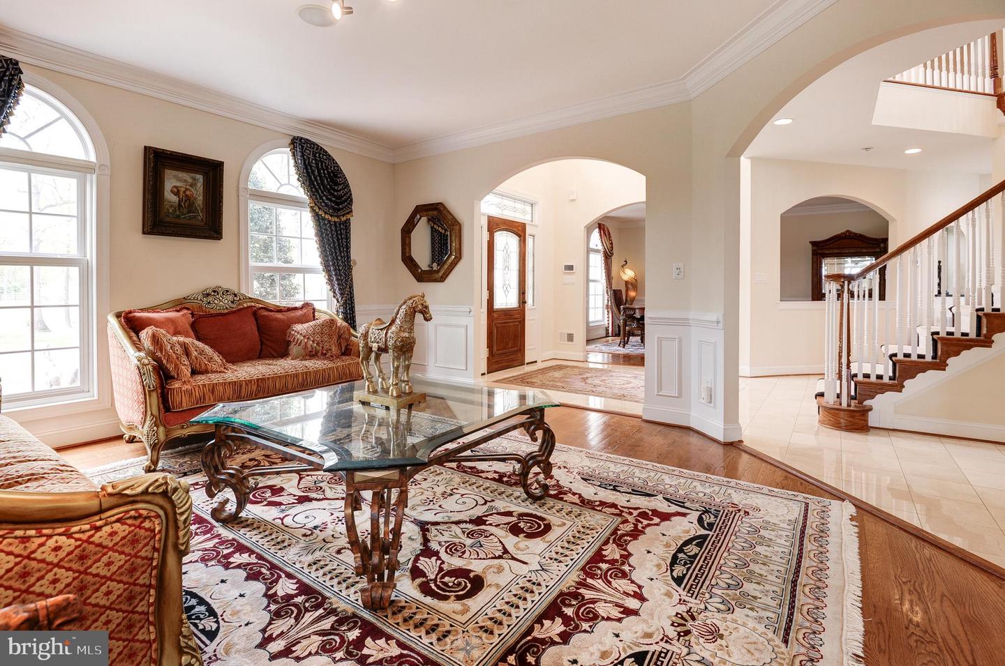 16182 HILLSBORO, HILLSBORO, Virginia 20132, 4 Bedrooms Bedrooms, ,6 BathroomsBathrooms,Residential,For sale,16182 HILLSBORO,VALO2091530 MLS # VALO2091530