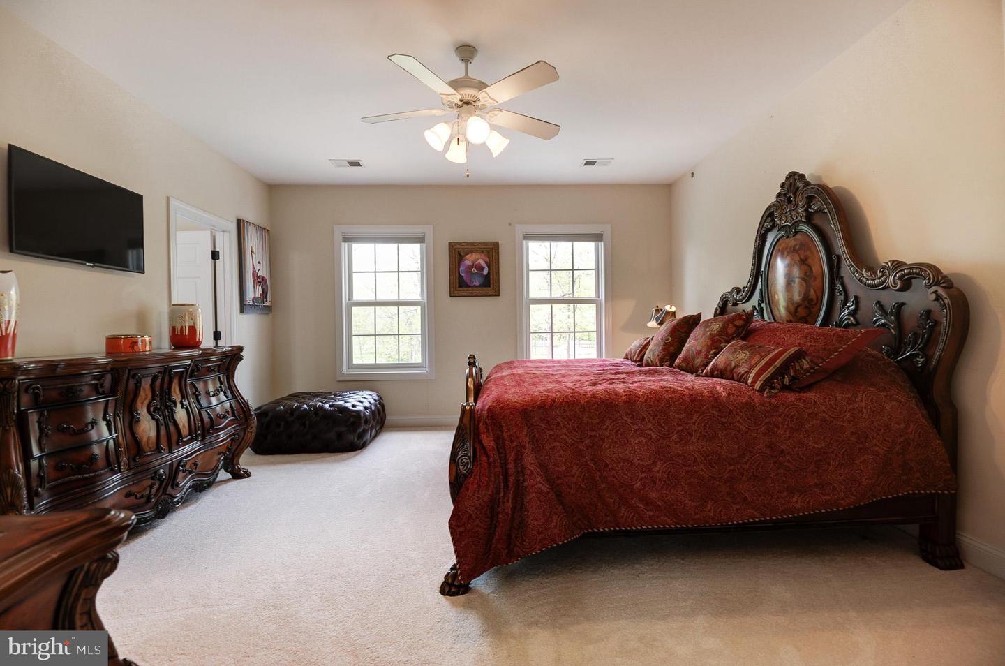 16182 HILLSBORO, HILLSBORO, Virginia 20132, 4 Bedrooms Bedrooms, ,6 BathroomsBathrooms,Residential,For sale,16182 HILLSBORO,VALO2091530 MLS # VALO2091530