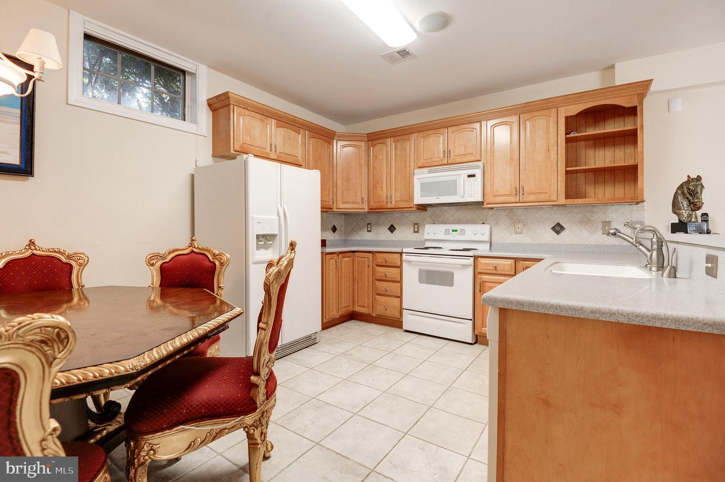 16182 HILLSBORO, HILLSBORO, Virginia 20132, 4 Bedrooms Bedrooms, ,6 BathroomsBathrooms,Residential,For sale,16182 HILLSBORO,VALO2091530 MLS # VALO2091530