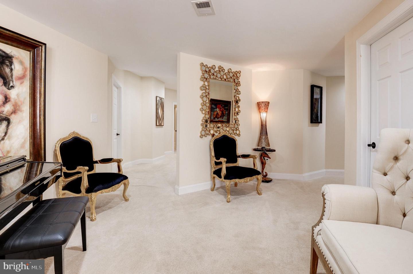 16182 HILLSBORO, HILLSBORO, Virginia 20132, 4 Bedrooms Bedrooms, ,6 BathroomsBathrooms,Residential,For sale,16182 HILLSBORO,VALO2091530 MLS # VALO2091530