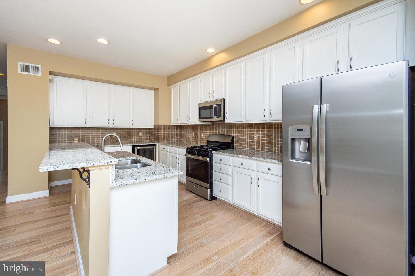 709 BELMONT BAY DR, WOODBRIDGE, Virginia 22191, 3 Bedrooms Bedrooms, ,3 BathroomsBathrooms,Residential,For sale,709 BELMONT BAY DR,VAPW2090182 MLS # VAPW2090182