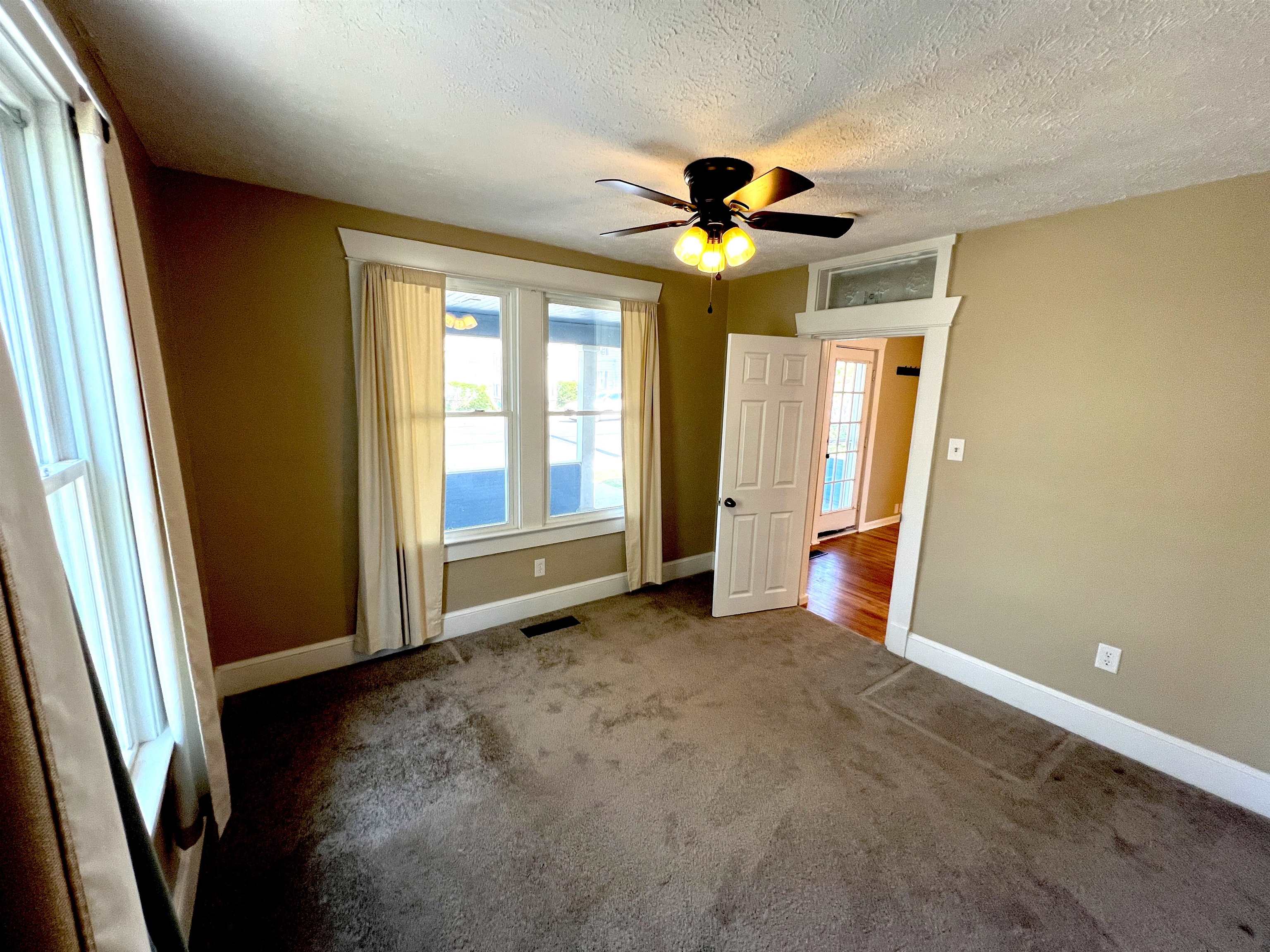 640 COLLICELLO ST, HARRISONBURG, Virginia 22802, 3 Bedrooms Bedrooms, ,1 BathroomBathrooms,Residential,640 COLLICELLO ST,663997 MLS # 663997