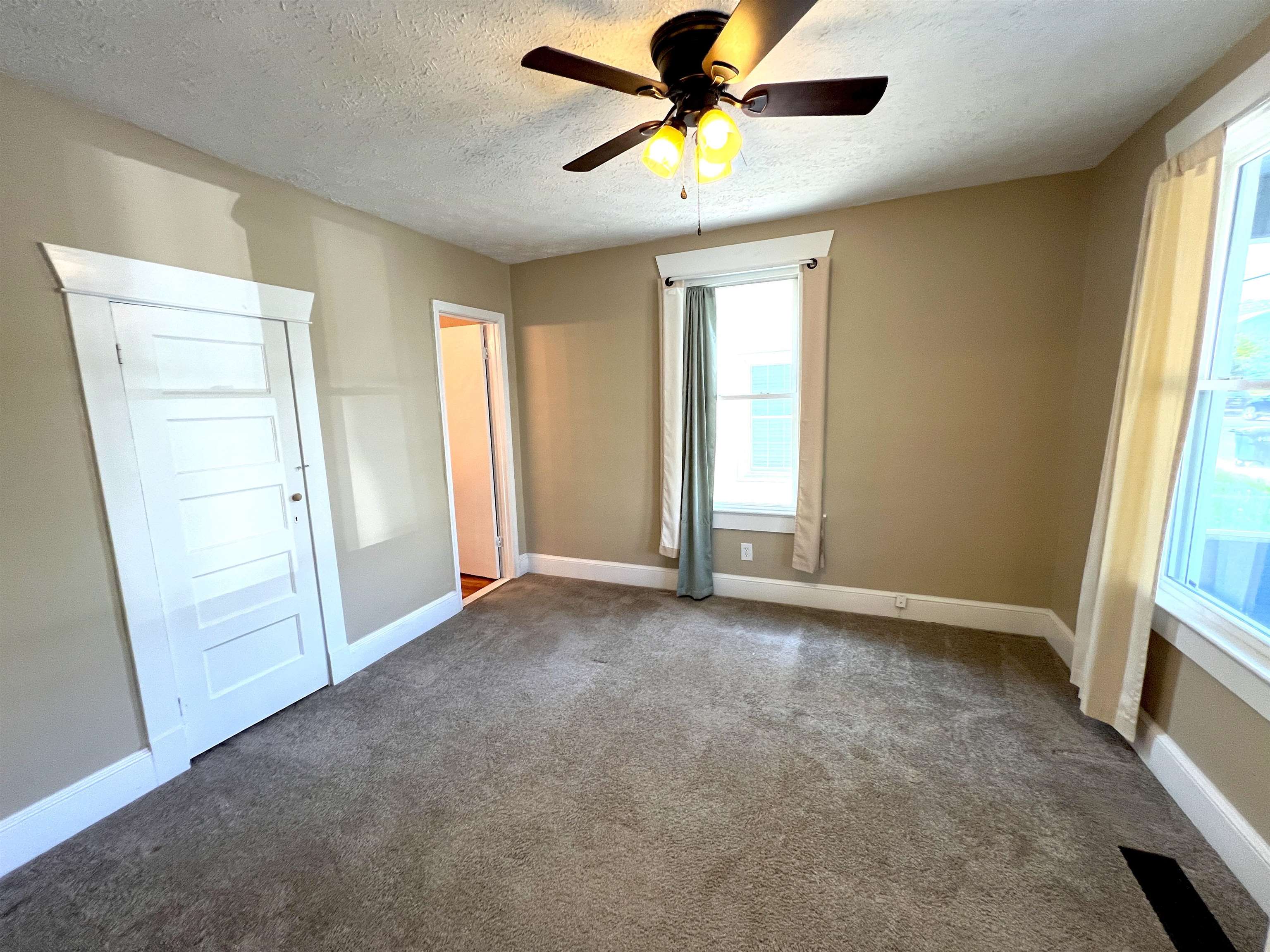 640 COLLICELLO ST, HARRISONBURG, Virginia 22802, 3 Bedrooms Bedrooms, ,1 BathroomBathrooms,Residential,640 COLLICELLO ST,663997 MLS # 663997