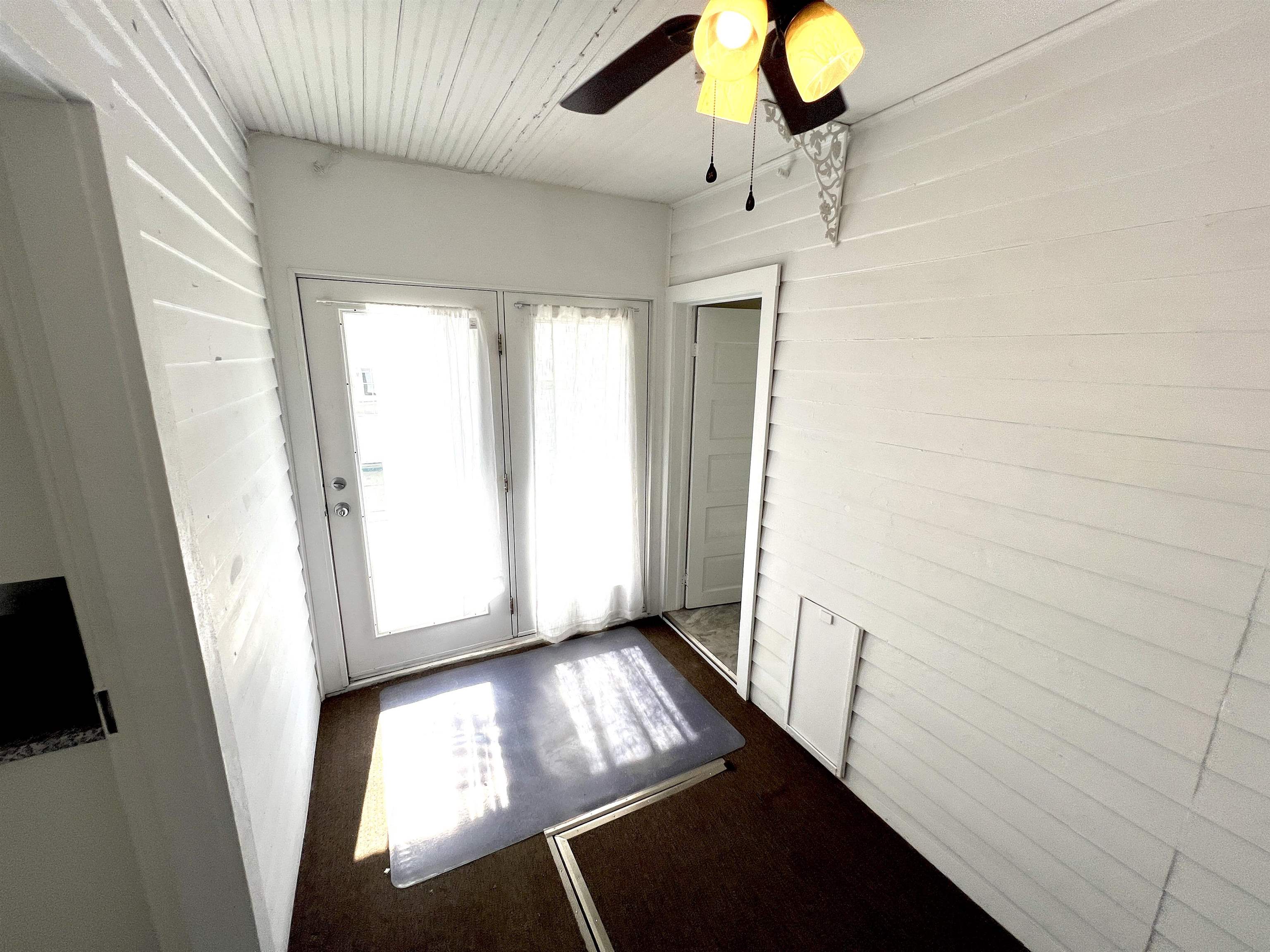 640 COLLICELLO ST, HARRISONBURG, Virginia 22802, 3 Bedrooms Bedrooms, ,1 BathroomBathrooms,Residential,640 COLLICELLO ST,663997 MLS # 663997
