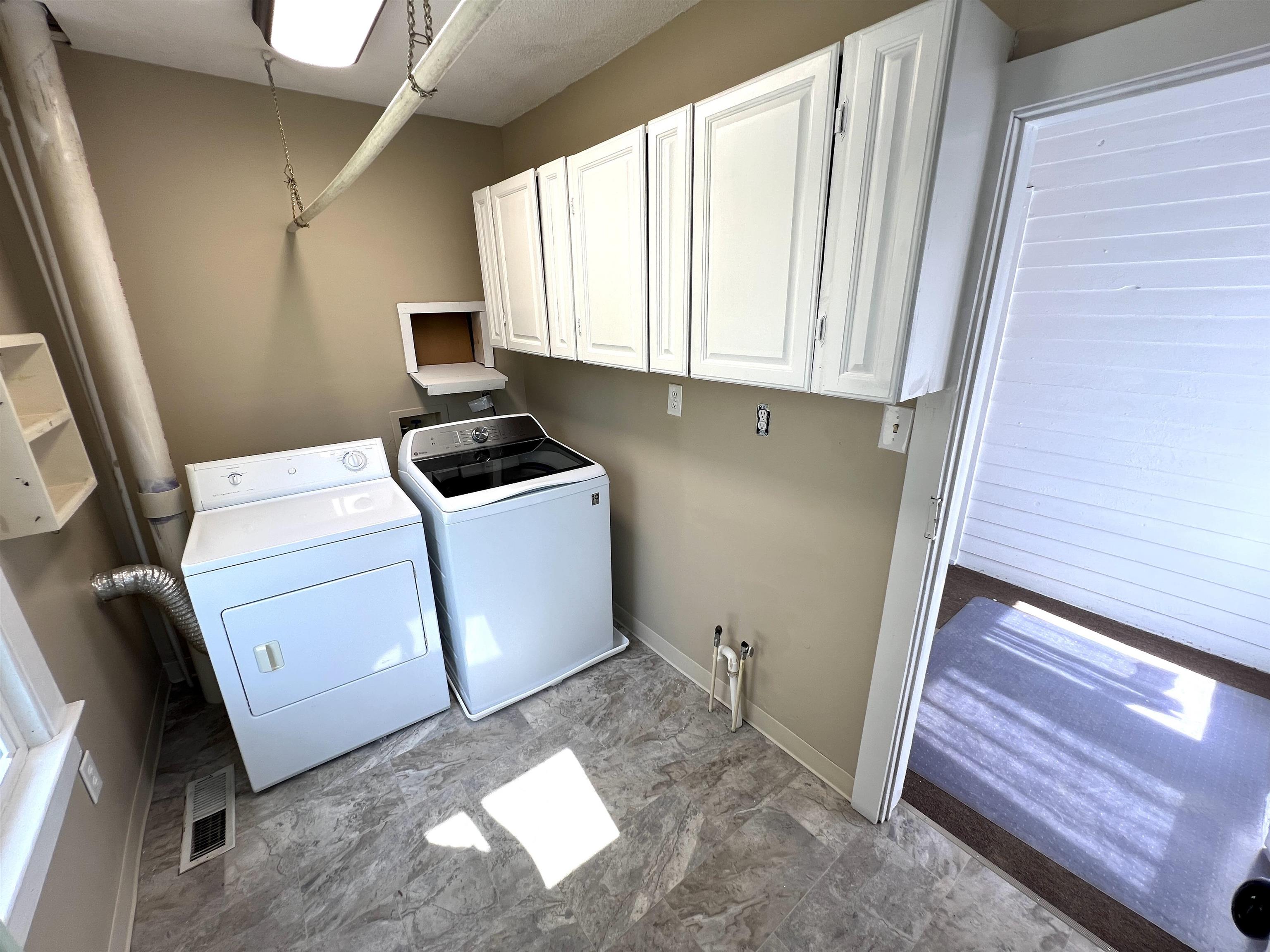 640 COLLICELLO ST, HARRISONBURG, Virginia 22802, 3 Bedrooms Bedrooms, ,1 BathroomBathrooms,Residential,640 COLLICELLO ST,663997 MLS # 663997