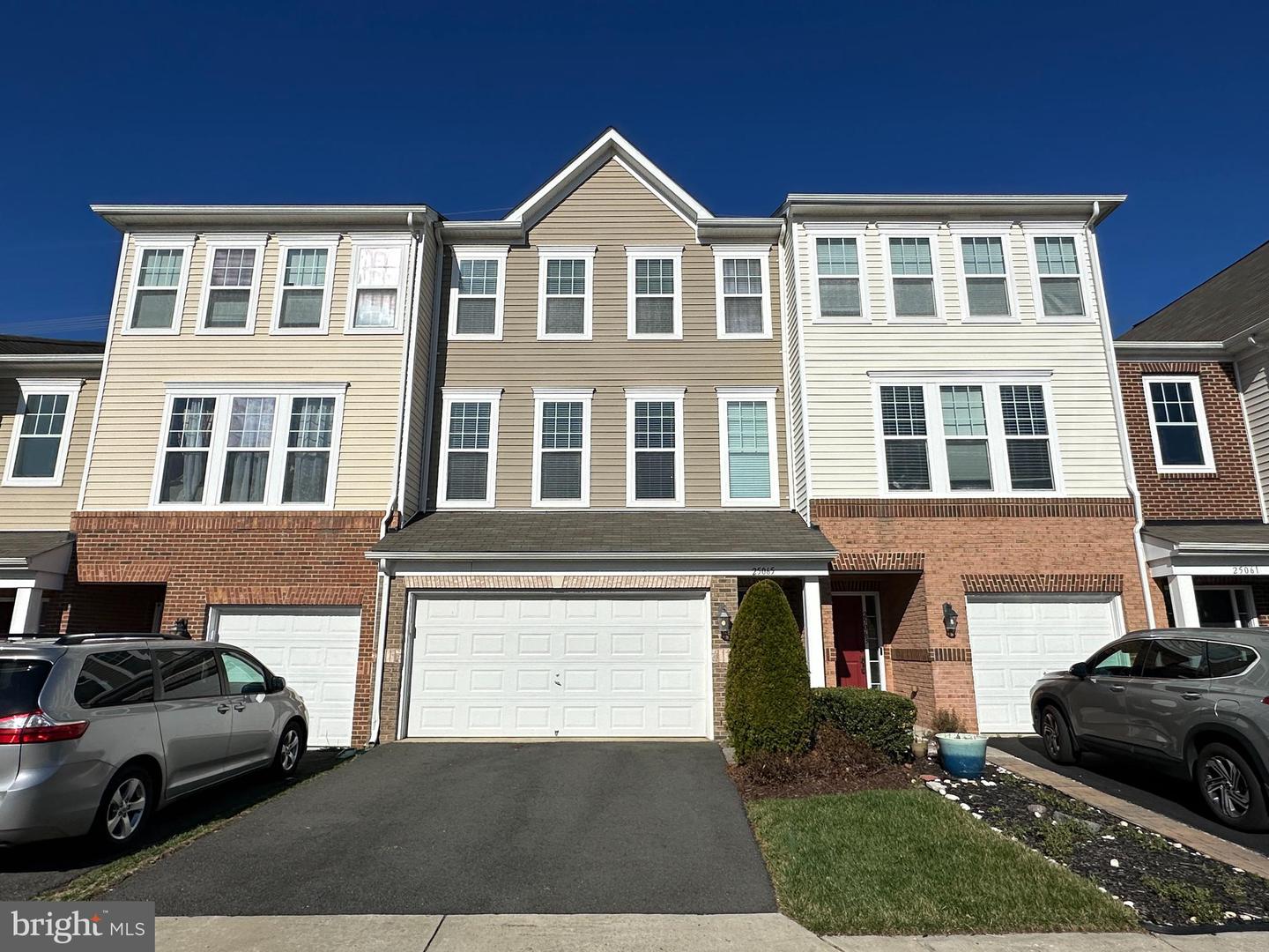 25065 GREEN MOUNTAIN TER, ALDIE, Virginia 20105, 3 Bedrooms Bedrooms, ,3 BathroomsBathrooms,Residential,For sale,25065 GREEN MOUNTAIN TER,VALO2091848 MLS # VALO2091848