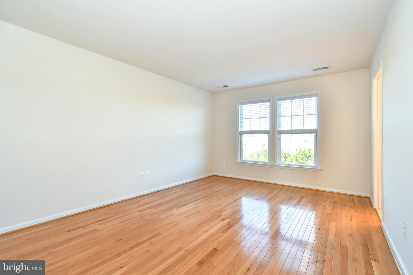 25065 GREEN MOUNTAIN TER, ALDIE, Virginia 20105, 3 Bedrooms Bedrooms, ,3 BathroomsBathrooms,Residential,For sale,25065 GREEN MOUNTAIN TER,VALO2091848 MLS # VALO2091848