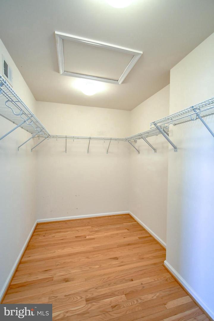 25065 GREEN MOUNTAIN TER, ALDIE, Virginia 20105, 3 Bedrooms Bedrooms, ,3 BathroomsBathrooms,Residential,For sale,25065 GREEN MOUNTAIN TER,VALO2091848 MLS # VALO2091848