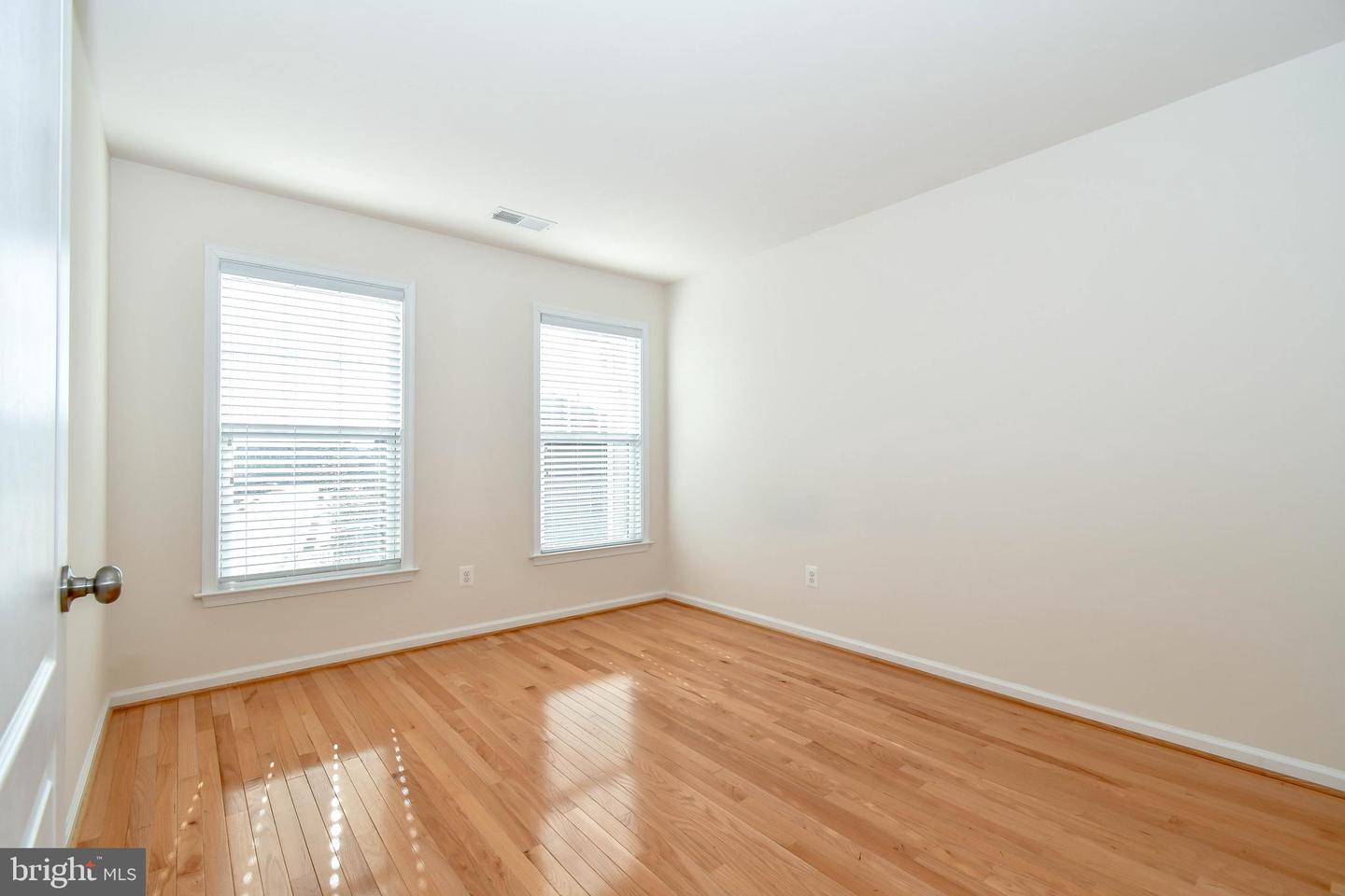 25065 GREEN MOUNTAIN TER, ALDIE, Virginia 20105, 3 Bedrooms Bedrooms, ,3 BathroomsBathrooms,Residential,For sale,25065 GREEN MOUNTAIN TER,VALO2091848 MLS # VALO2091848