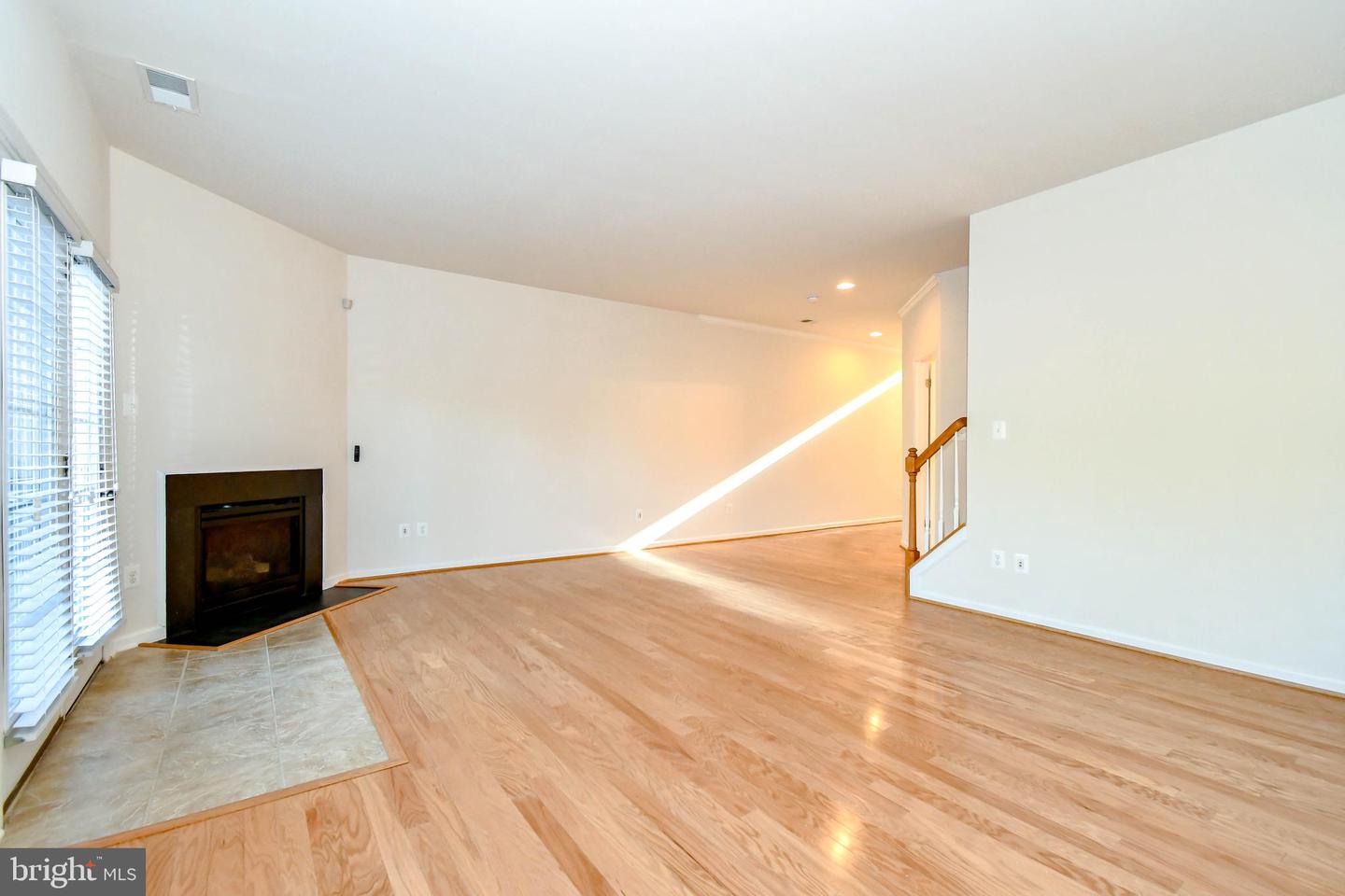 25065 GREEN MOUNTAIN TER, ALDIE, Virginia 20105, 3 Bedrooms Bedrooms, ,3 BathroomsBathrooms,Residential,For sale,25065 GREEN MOUNTAIN TER,VALO2091848 MLS # VALO2091848