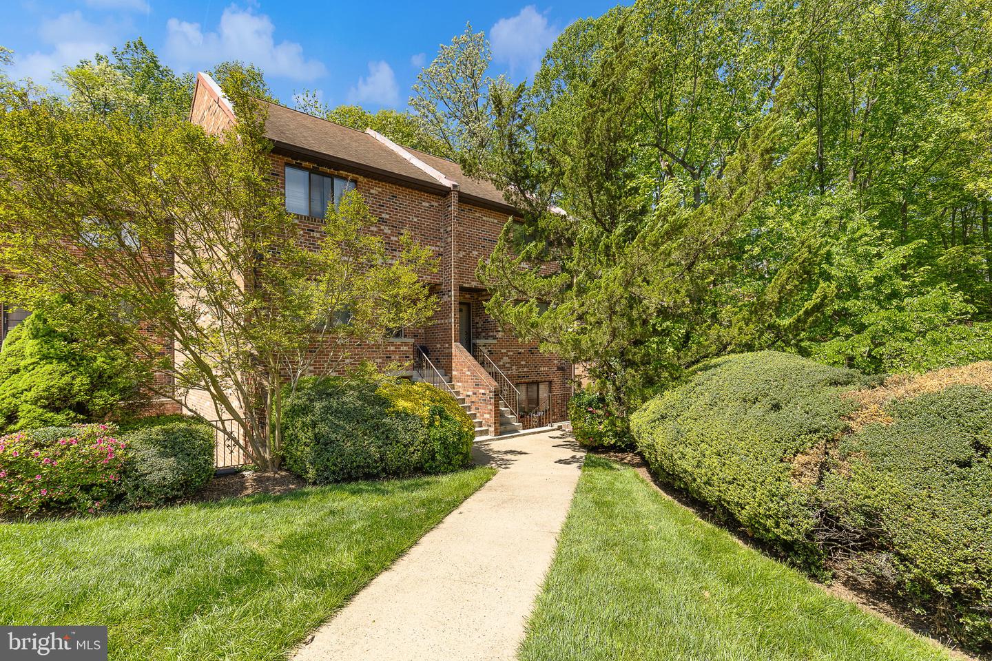 3834A-A STEPPES CT, FALLS CHURCH, Virginia 22041, 2 Bedrooms Bedrooms, ,2 BathroomsBathrooms,Residential,For sale,3834A-A STEPPES CT,VAFX2229482 MLS # VAFX2229482