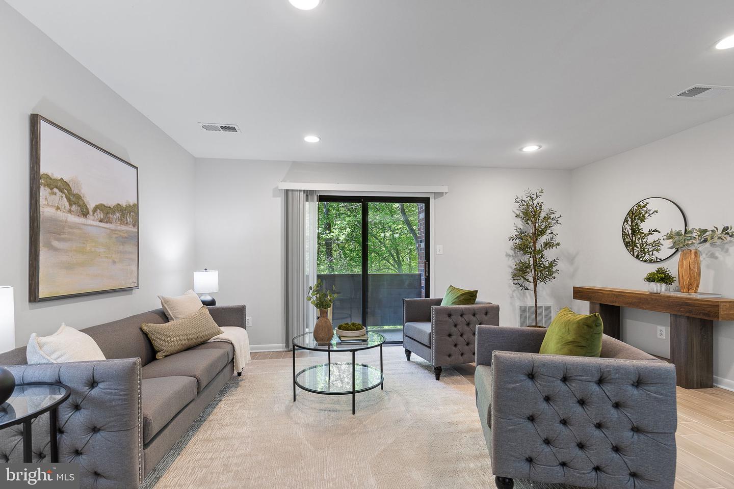 3834A-A STEPPES CT, FALLS CHURCH, Virginia 22041, 2 Bedrooms Bedrooms, ,2 BathroomsBathrooms,Residential,For sale,3834A-A STEPPES CT,VAFX2229482 MLS # VAFX2229482