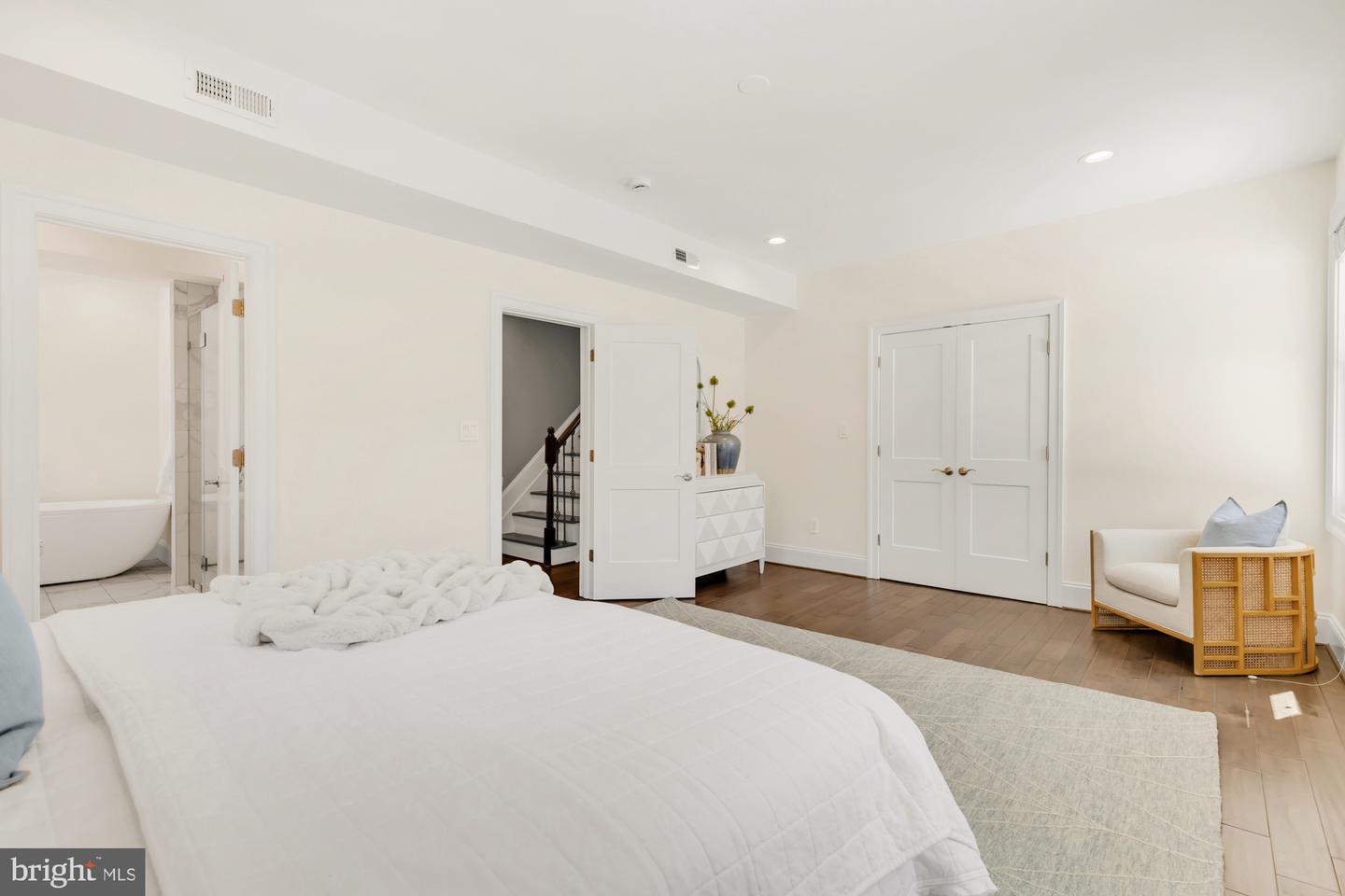 1202 DECATUR ST NW, WASHINGTON, District Of Columbia 20011, 5 Bedrooms Bedrooms, ,4 BathroomsBathrooms,Residential,For sale,1202 DECATUR ST NW,DCDC2191678 MLS # DCDC2191678