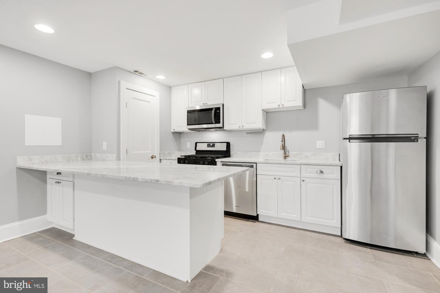 1202 DECATUR ST NW, WASHINGTON, District Of Columbia 20011, 5 Bedrooms Bedrooms, ,4 BathroomsBathrooms,Residential,For sale,1202 DECATUR ST NW,DCDC2191678 MLS # DCDC2191678