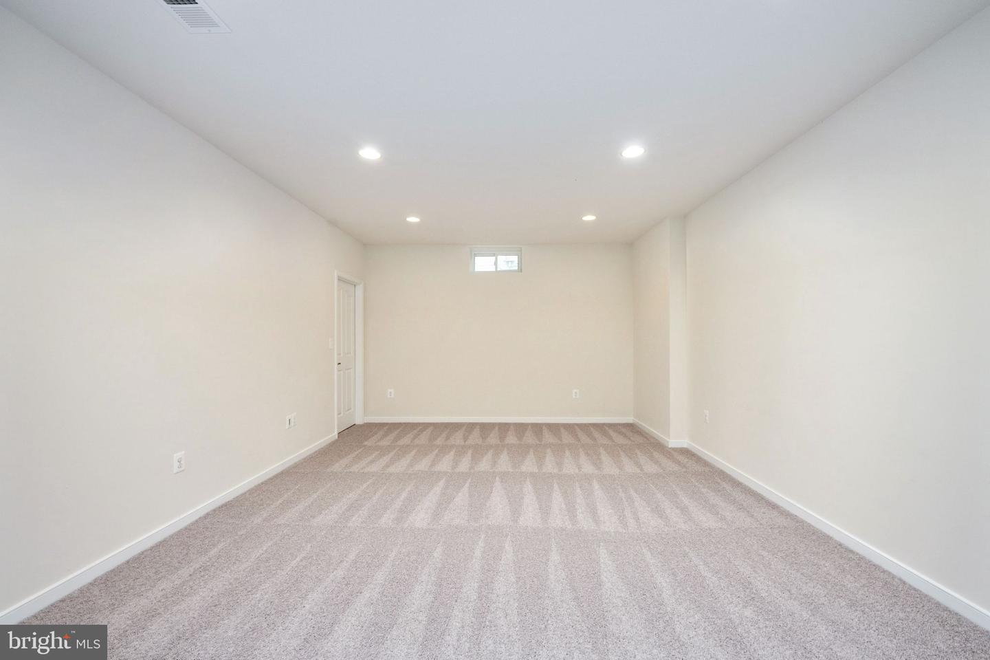 11 SMELTERS TRACE RD, STAFFORD, Virginia 22554, 8 Bedrooms Bedrooms, ,5 BathroomsBathrooms,Residential,For sale,11 SMELTERS TRACE RD,VAST2037150 MLS # VAST2037150