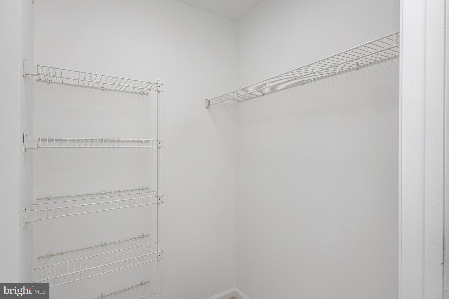 6031 TERRAPIN PL, ALEXANDRIA, Virginia 22310, 2 Bedrooms Bedrooms, ,2 BathroomsBathrooms,Residential,For sale,6031 TERRAPIN PL,VAFX2229816 MLS # VAFX2229816