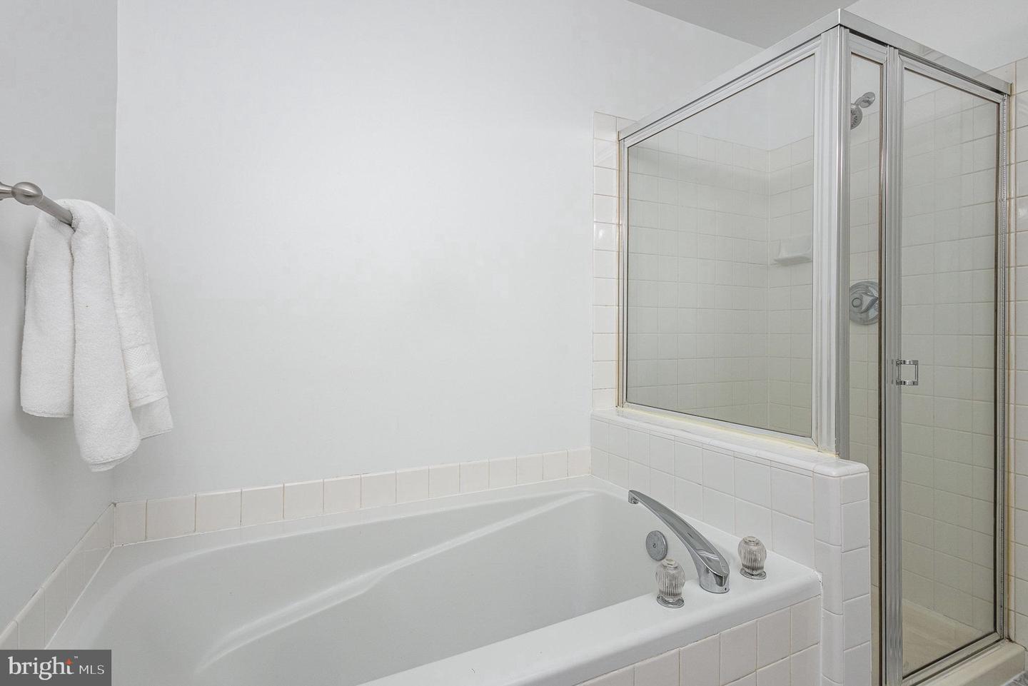 6031 TERRAPIN PL, ALEXANDRIA, Virginia 22310, 2 Bedrooms Bedrooms, ,2 BathroomsBathrooms,Residential,For sale,6031 TERRAPIN PL,VAFX2229816 MLS # VAFX2229816