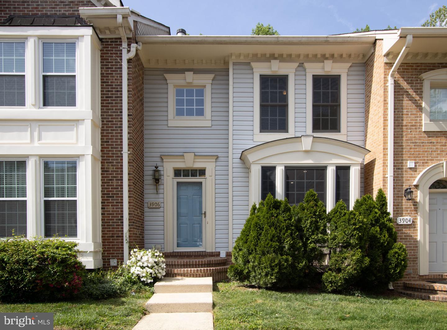 3906 VALLEY RIDGE DR, FAIRFAX, Virginia 22033, 2 Bedrooms Bedrooms, ,3 BathroomsBathrooms,Residential,For sale,3906 VALLEY RIDGE DR,VAFX2229978 MLS # VAFX2229978