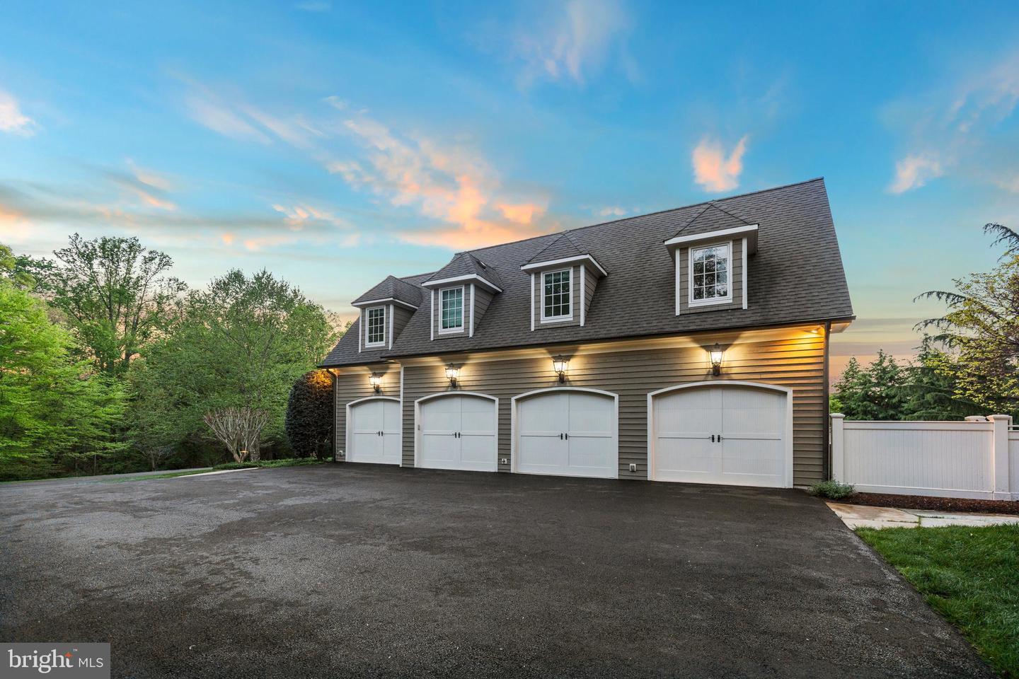 11820 PLANTATION DR, GREAT FALLS, Virginia 22066, 7 Bedrooms Bedrooms, ,6 BathroomsBathrooms,Residential,For sale,11820 PLANTATION DR,VAFX2230698 MLS # VAFX2230698