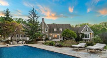 11820 PLANTATION DR, GREAT FALLS, Virginia 22066, 7 Bedrooms Bedrooms, ,6 BathroomsBathrooms,Residential,For sale,11820 PLANTATION DR,VAFX2230698 MLS # VAFX2230698