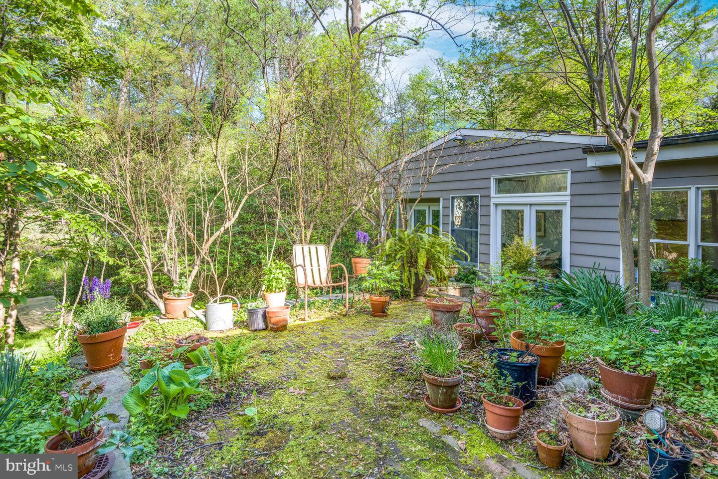 6714 PRINCESS ANNE LN, FALLS CHURCH, Virginia 22042, 1 Bedroom Bedrooms, 6 Rooms Rooms,1 BathroomBathrooms,Residential,For sale,6714 PRINCESS ANNE LN,VAFX2230702 MLS # VAFX2230702
