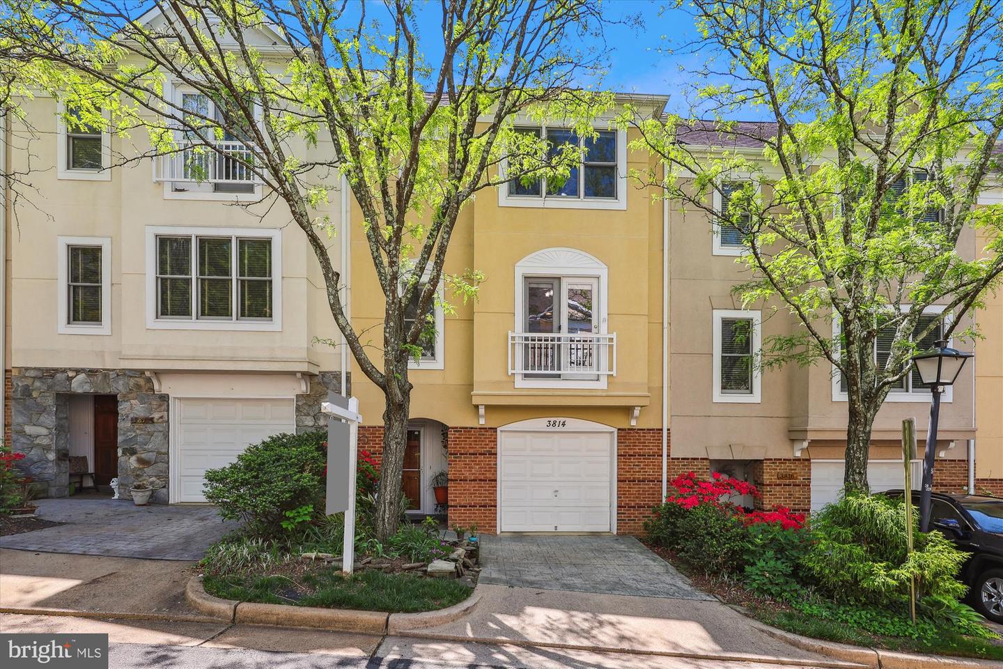 3814 WOODLAWN CT, ALEXANDRIA, Virginia 22304, 3 Bedrooms Bedrooms, ,3 BathroomsBathrooms,Residential,For sale,3814 WOODLAWN CT,VAAX2043360 MLS # VAAX2043360
